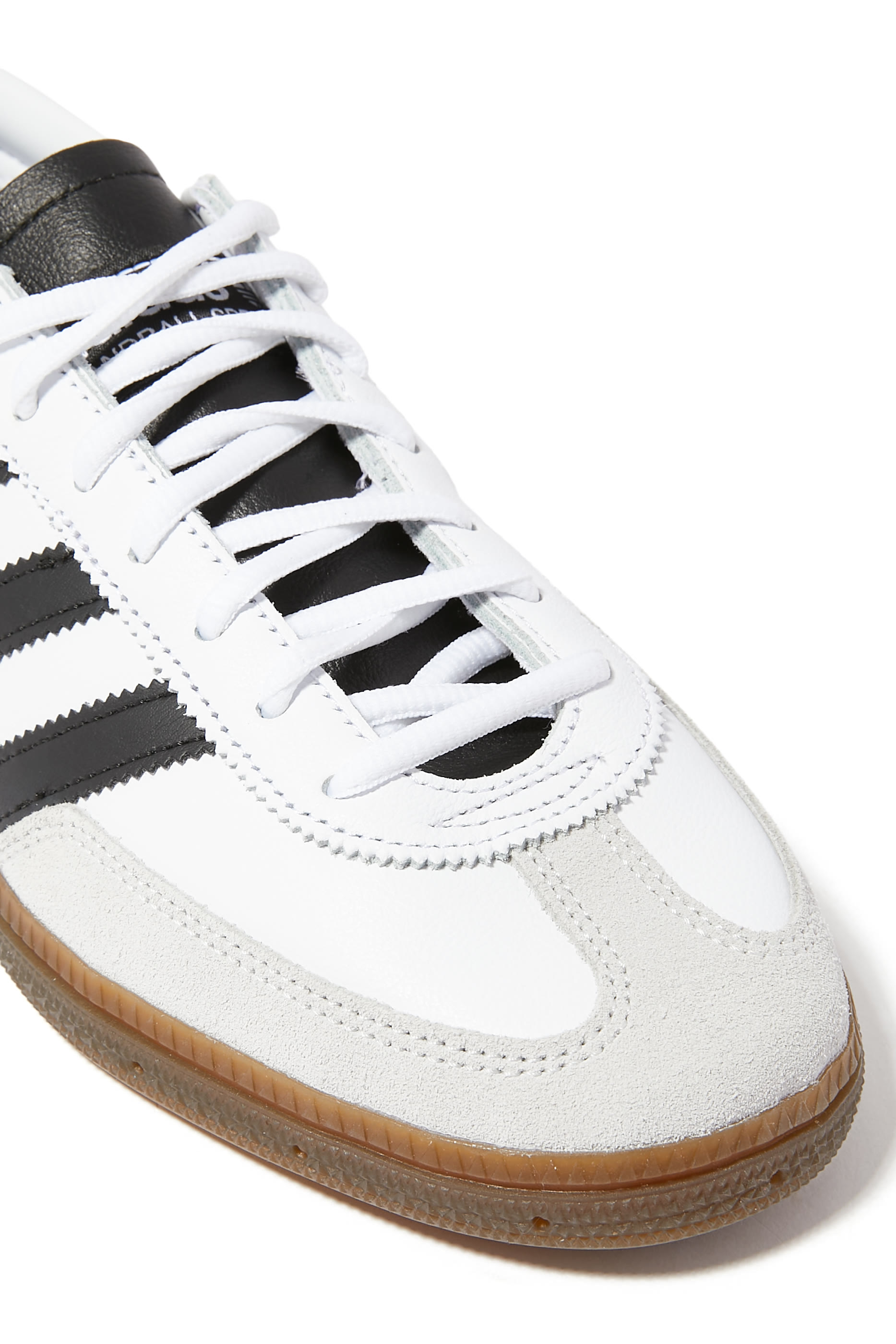 سنيكرز هاندبول سبيزيال