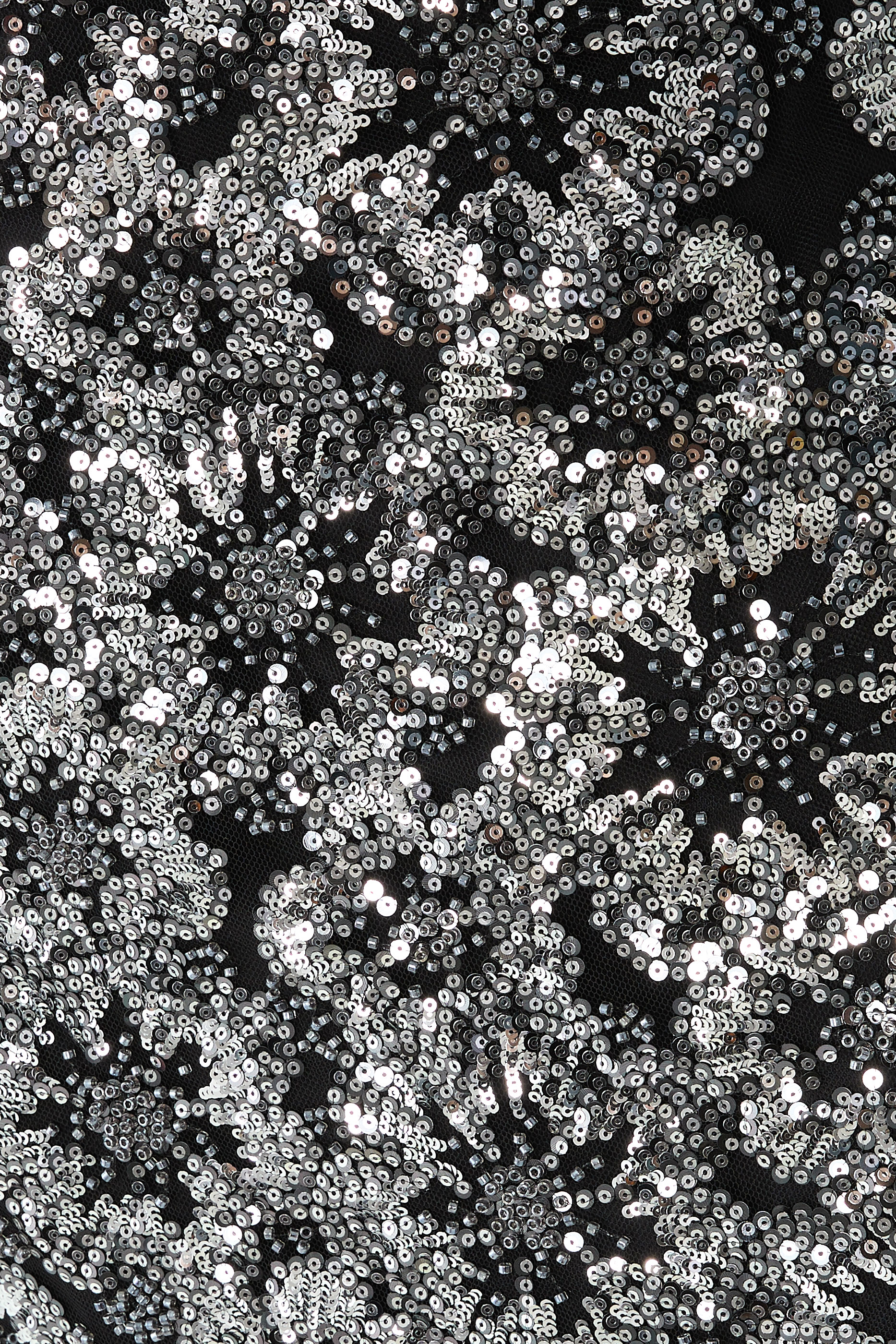 تنورة ليجا مطرزة بالترتر