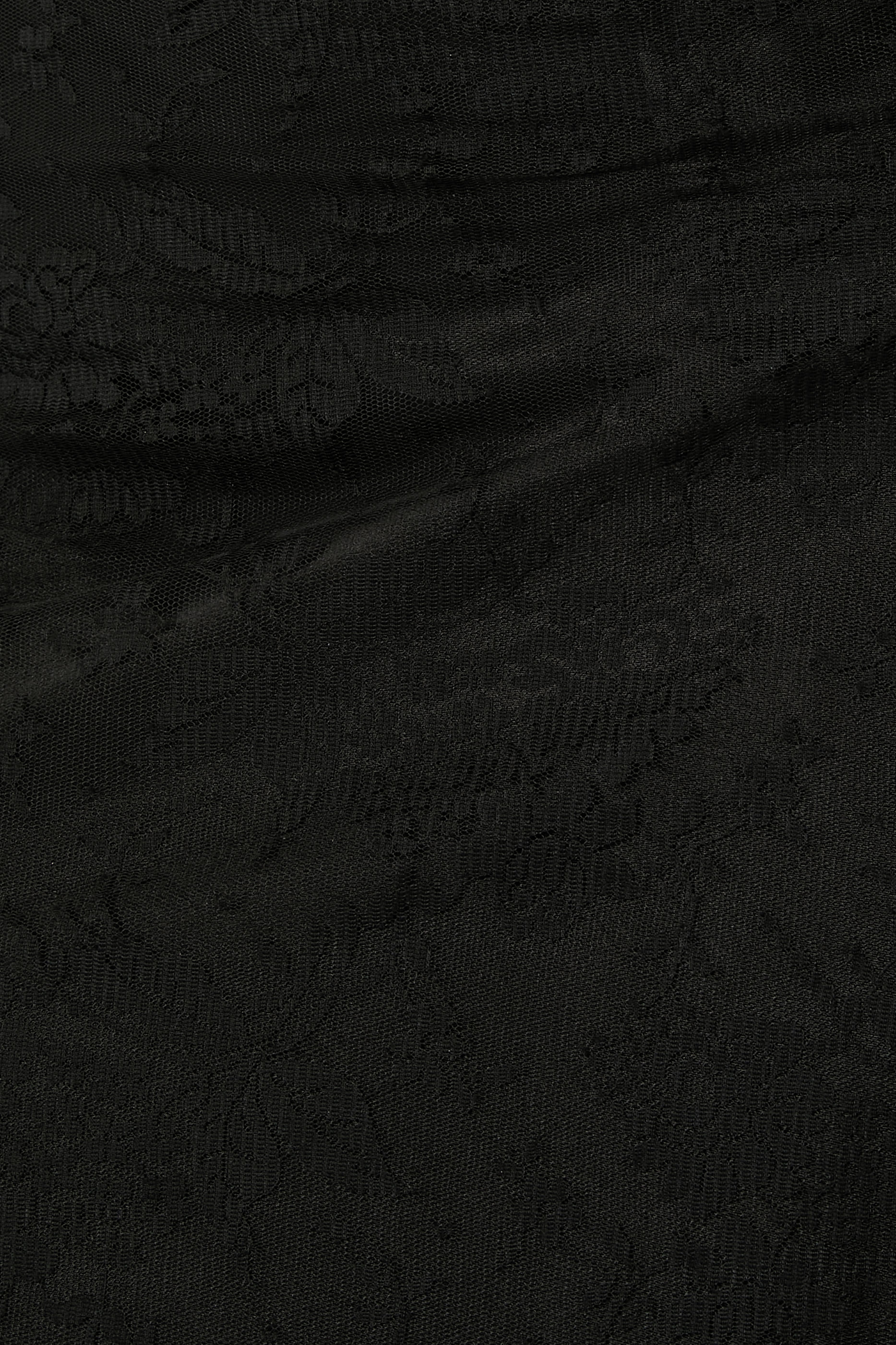 تنورة بقصة مائلة ساتان ودانتيل