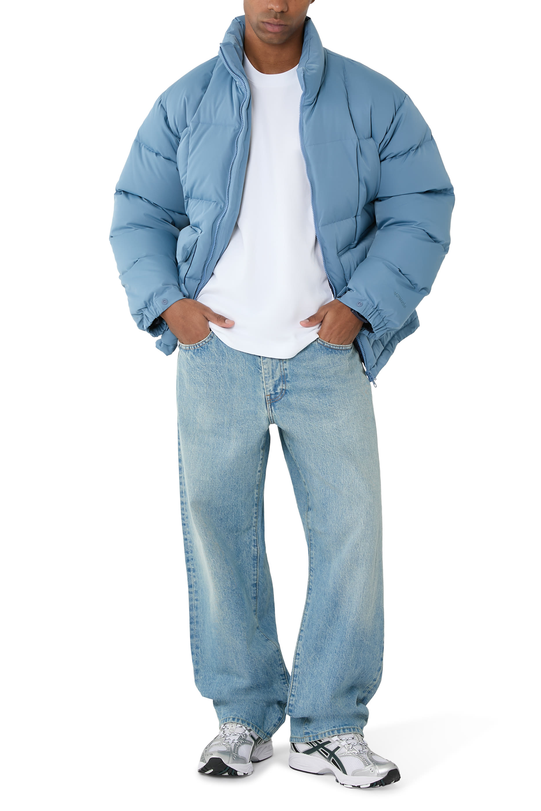 بنطال جينز بقصة فضفاضة دنيم