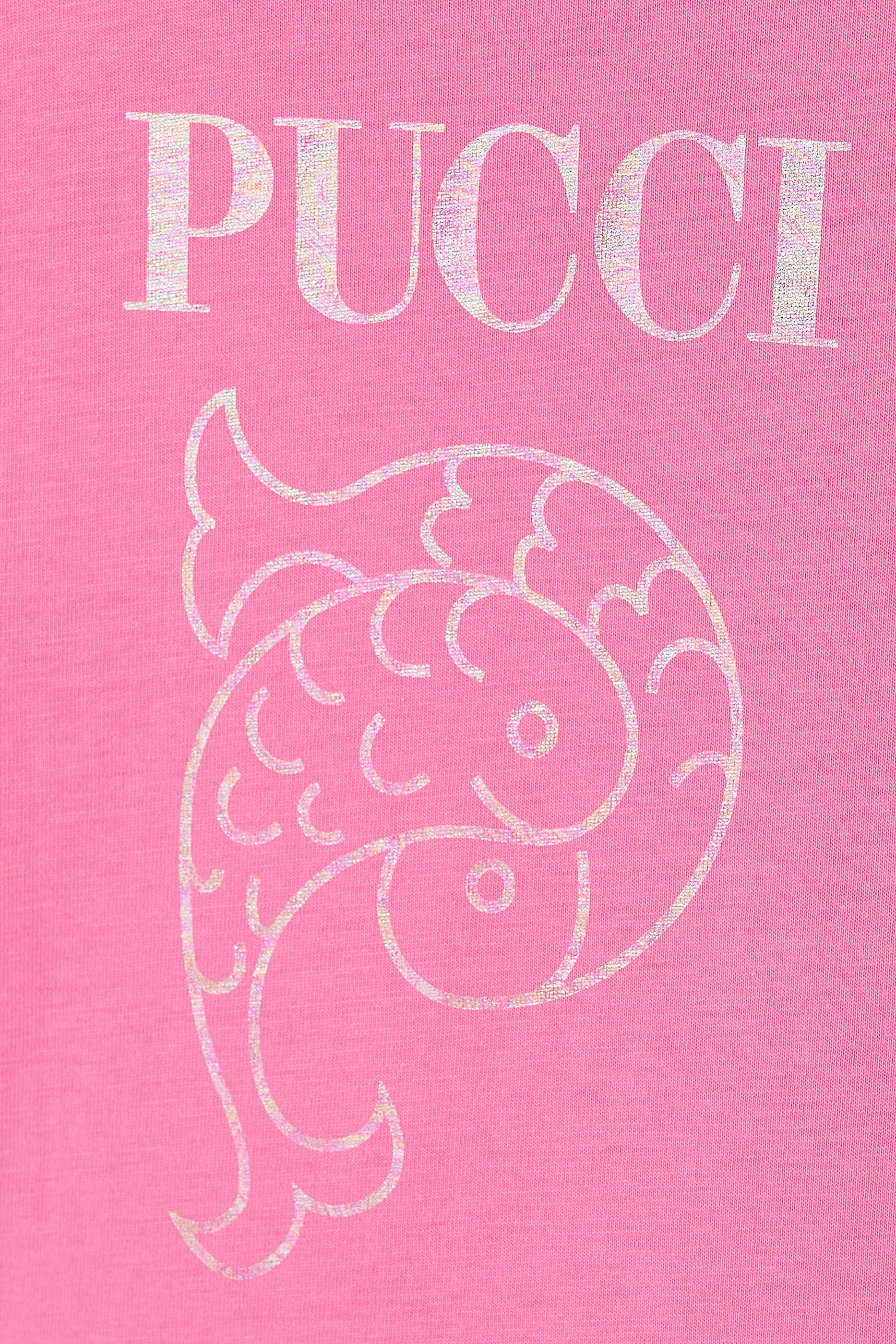 تيشيرت بطبعات سمكة وشعار الماركة للأطفال