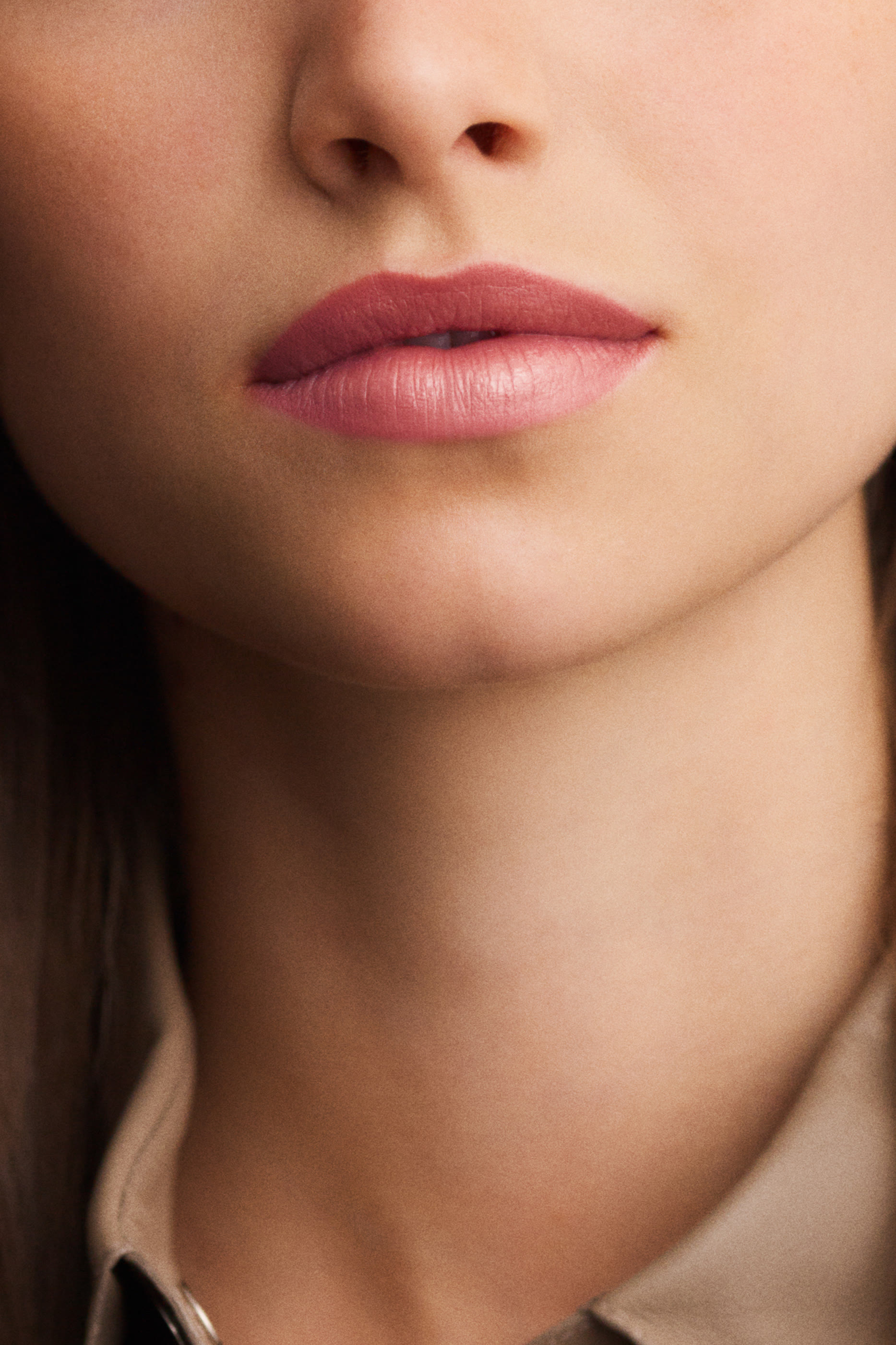 مجموعة أحمر الشفاه Rouge Herm&egrave;s, أحمر شفاه بتركيبة ساتانية