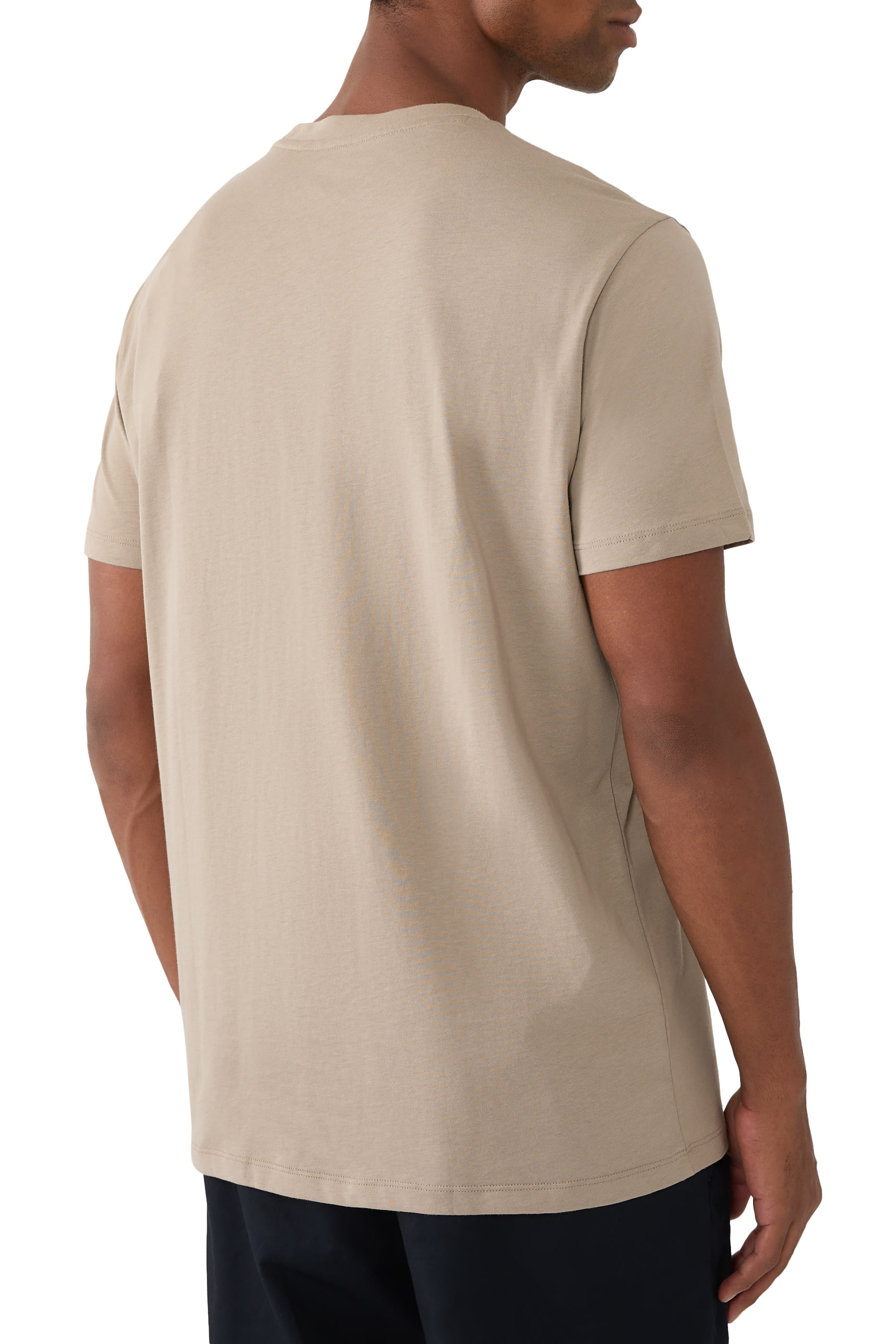 تيشيرت بشعار الماركة