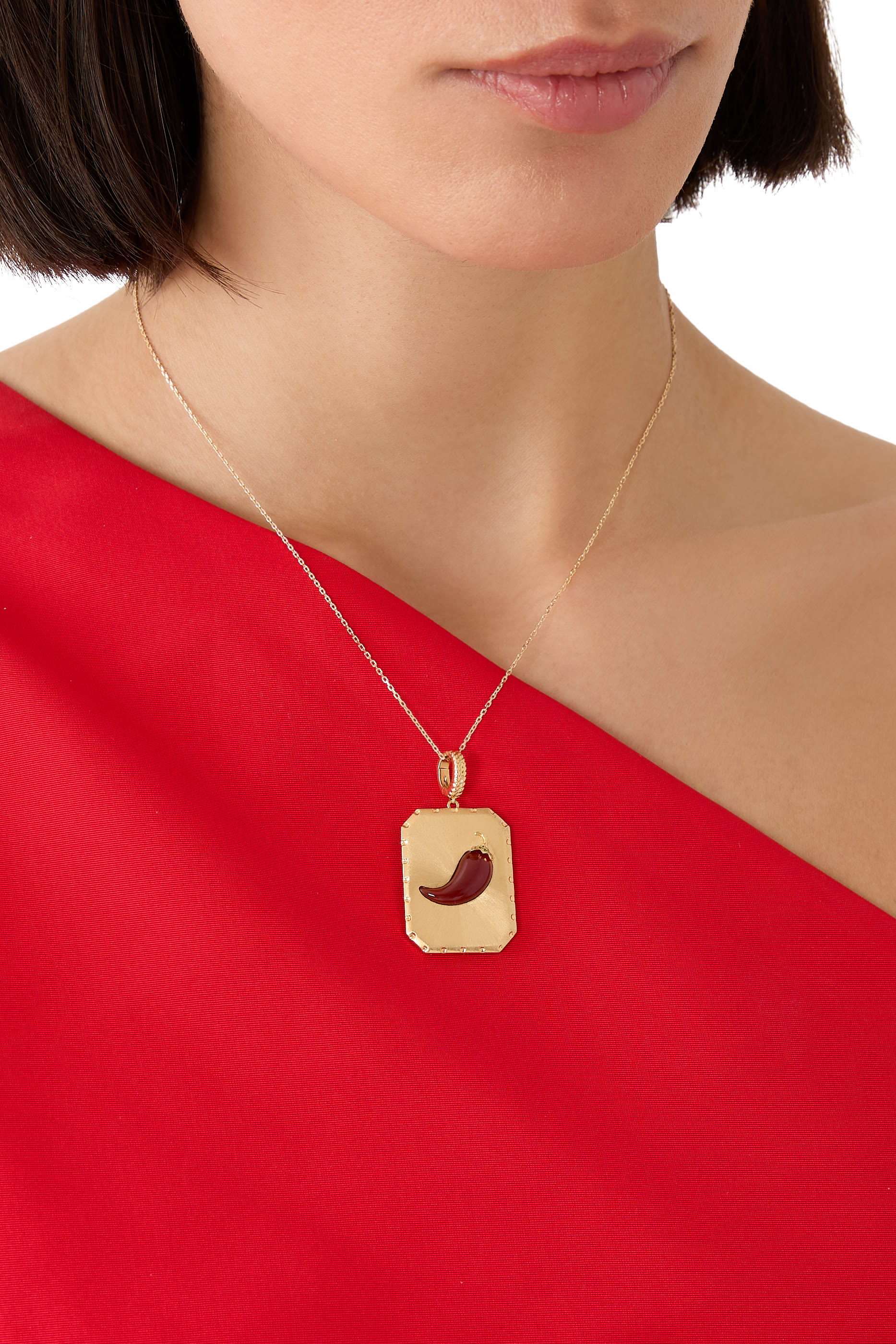 حلية بتفاصيل فلفل لامعة مرصعة بحجر عقيق أحمر، ذهب أصفر عيار 18