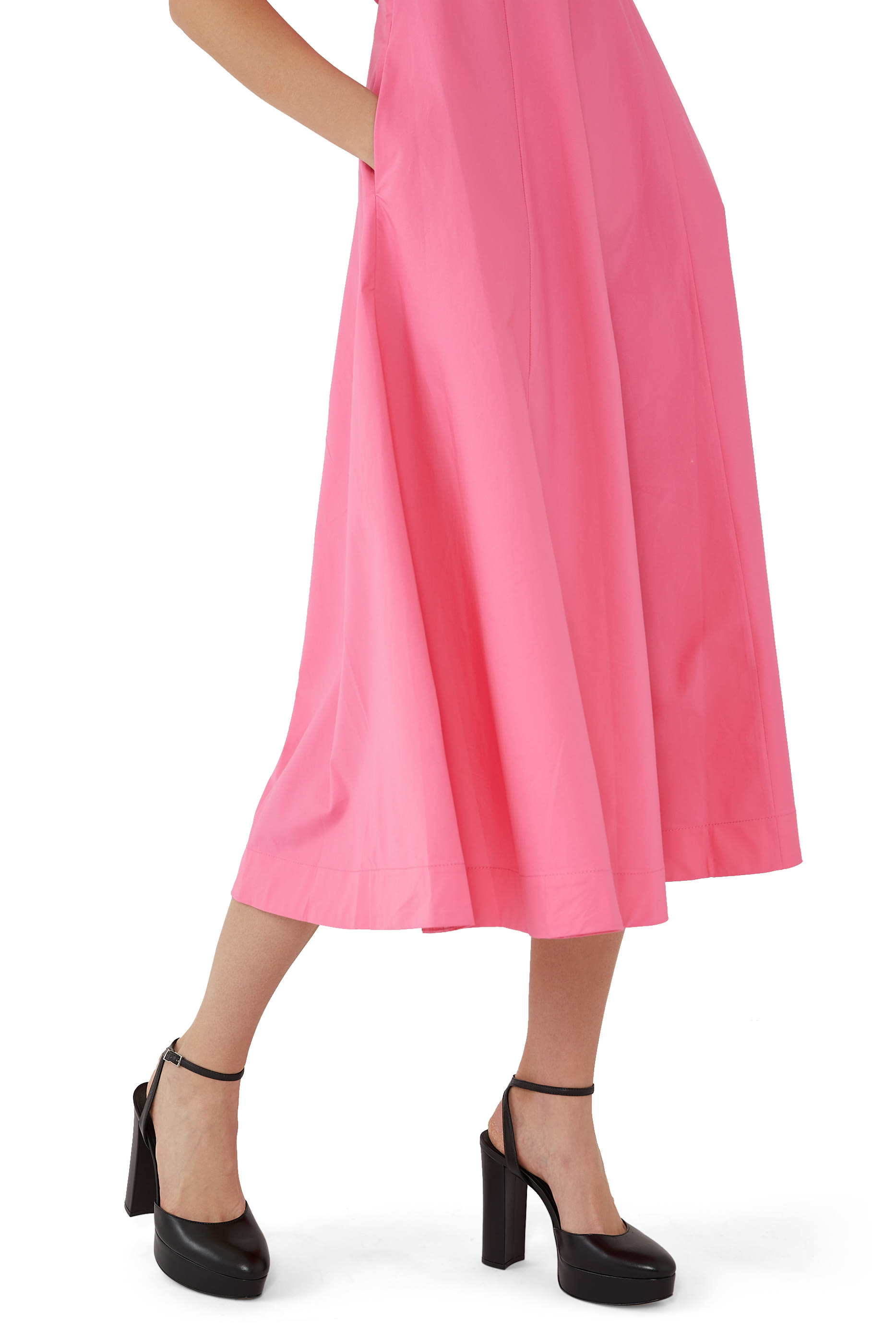 حذاء كلاسيك ميلا 135 بنعل سميك