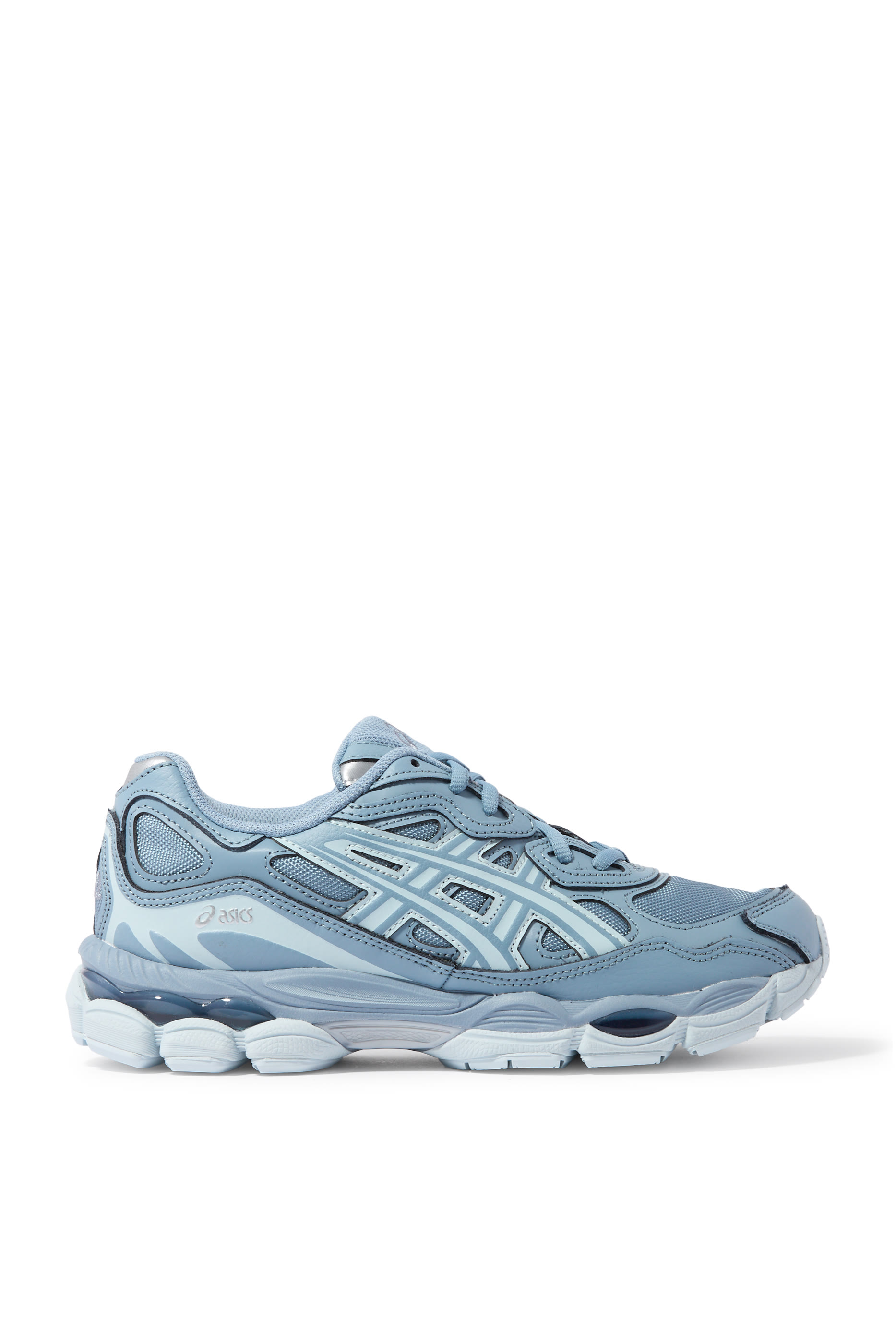 سنيكرز جل-ان واي سي