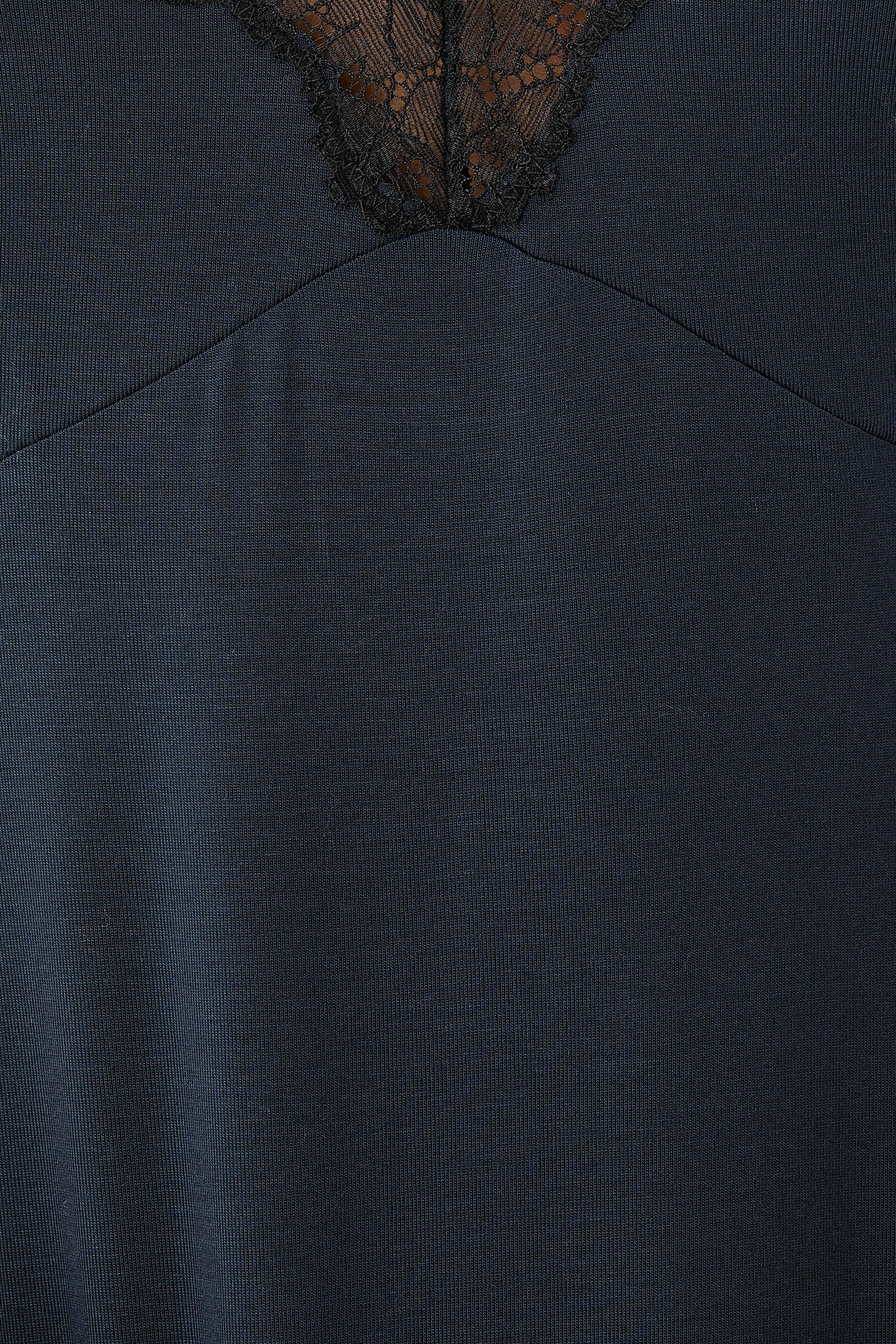  فستان نوم طويل بتفاصيل دانتيل جيرسيه