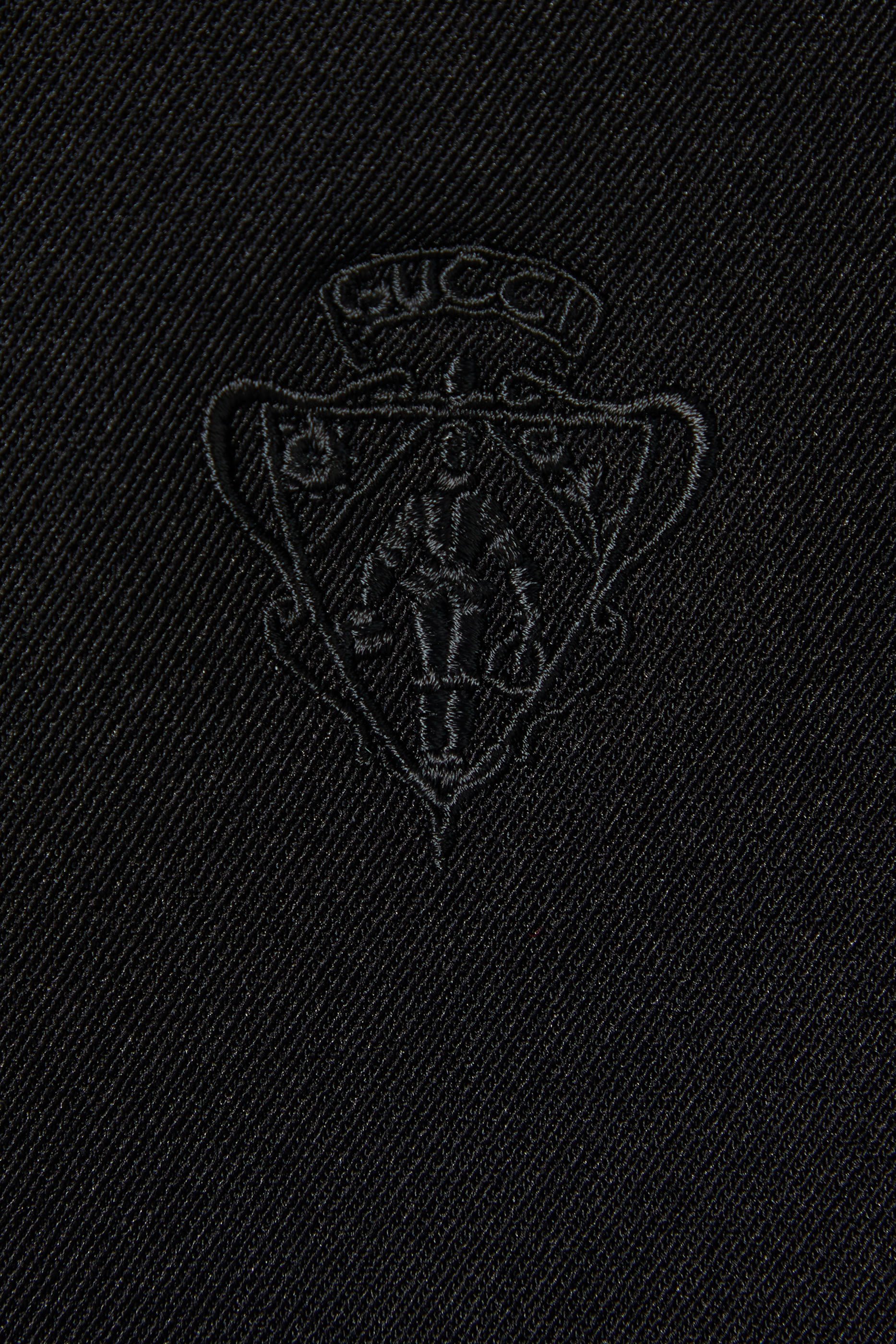 جاكيت بسحاب مطرز بشعار كريست