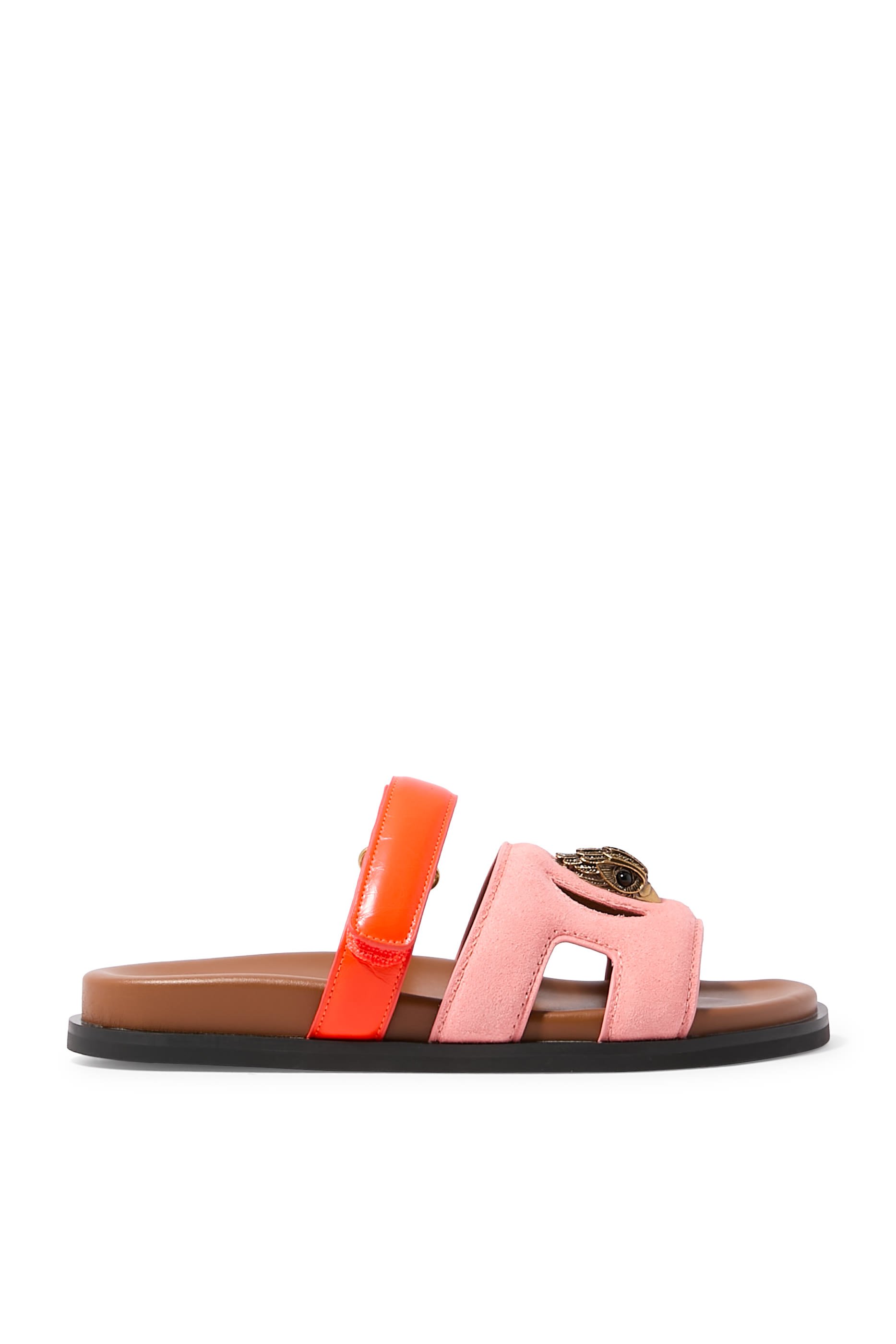 صندل بفتحات وحلية رأس النسر