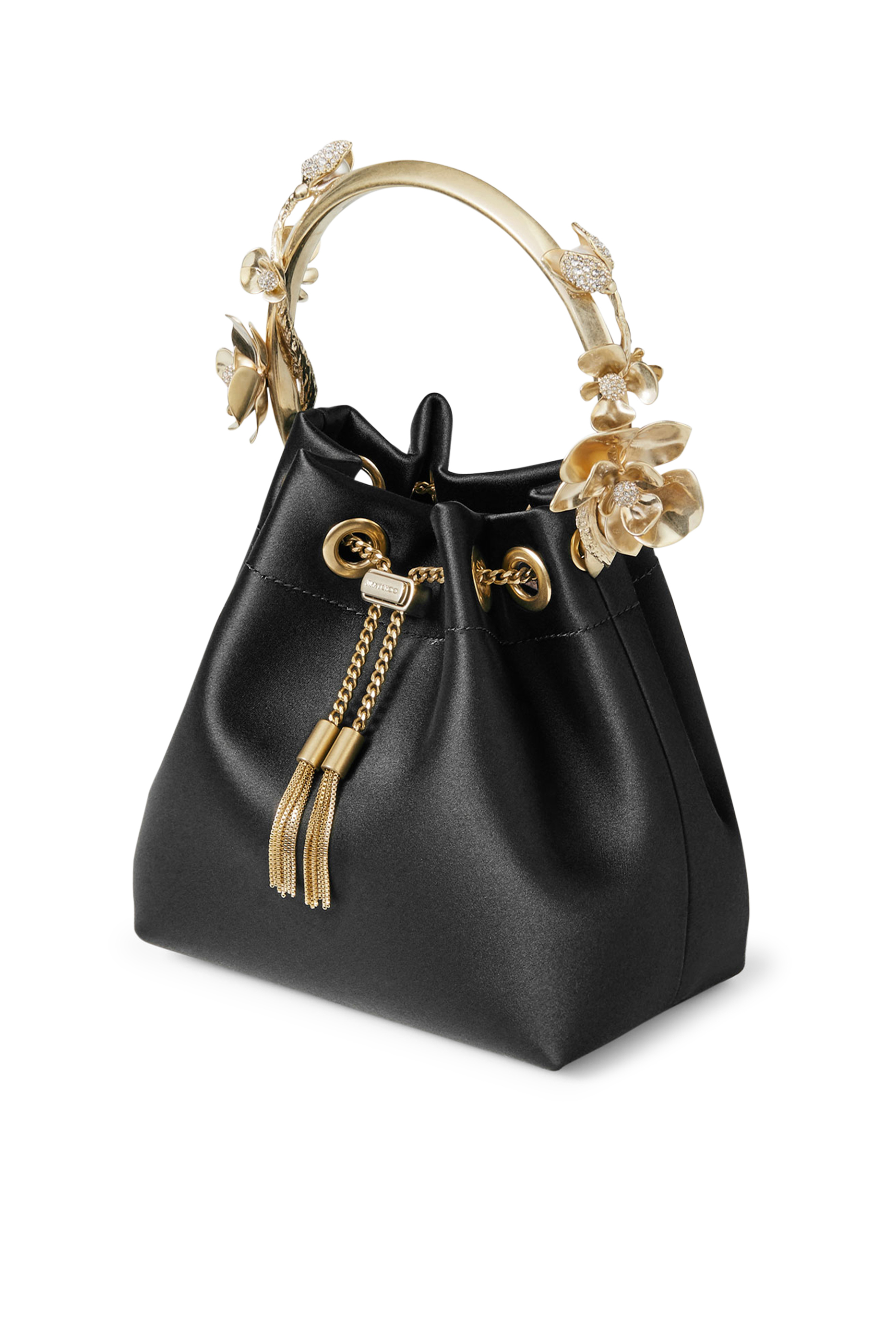 حقيبة بون بون بيد مزينة بزهور