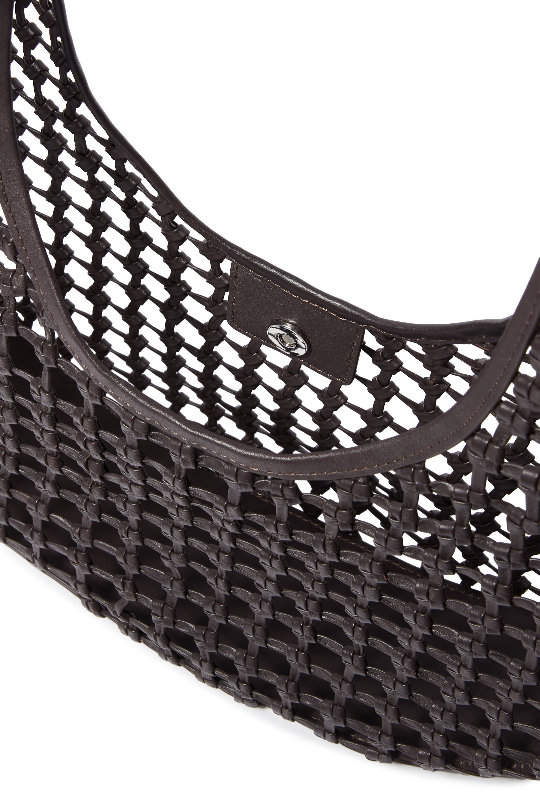 حقيبة يد صغيرة بتصميم هلال معقود يدويًا