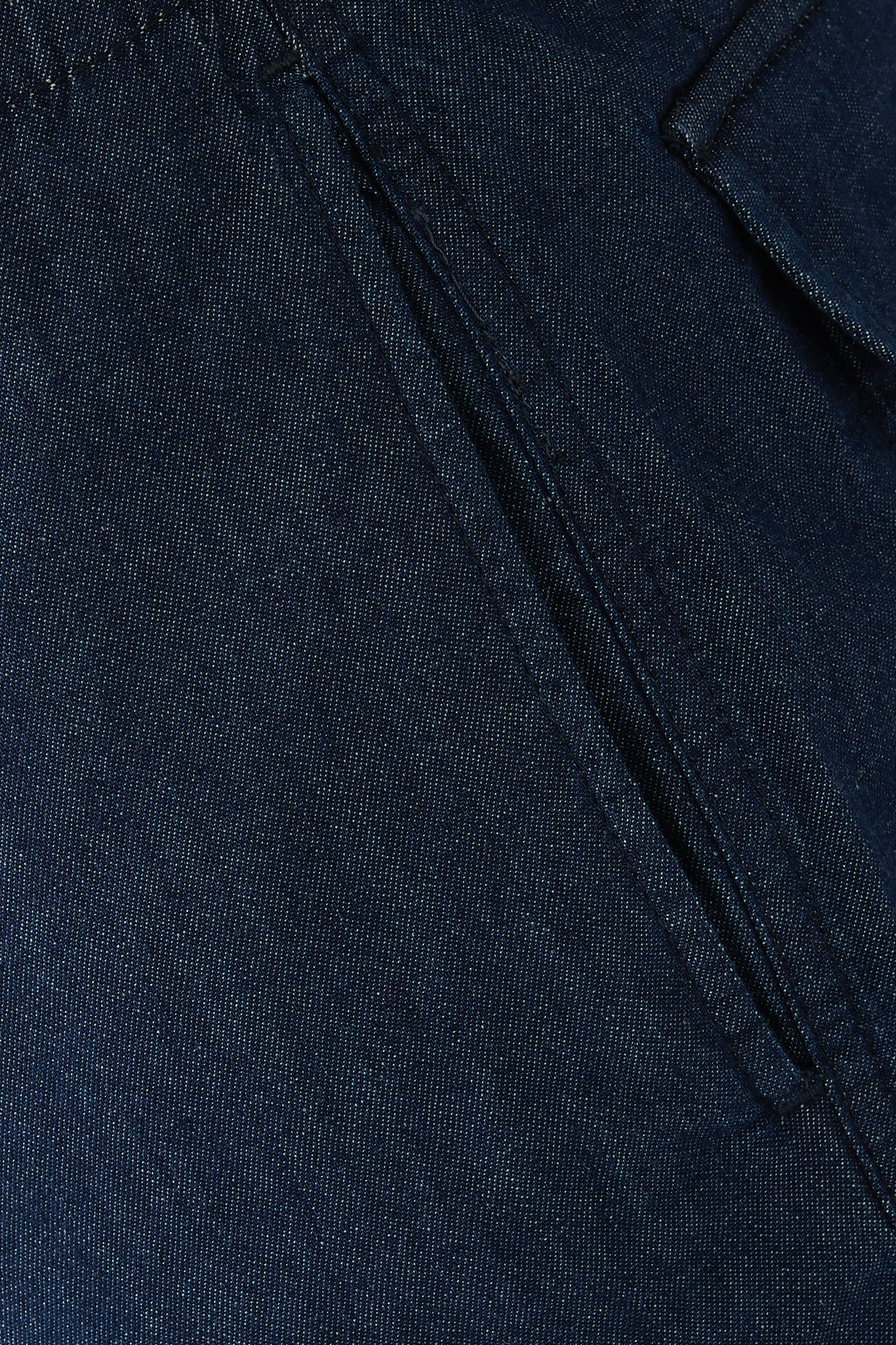 شورت بيرمودا شامبراي اي اس في دنيم 