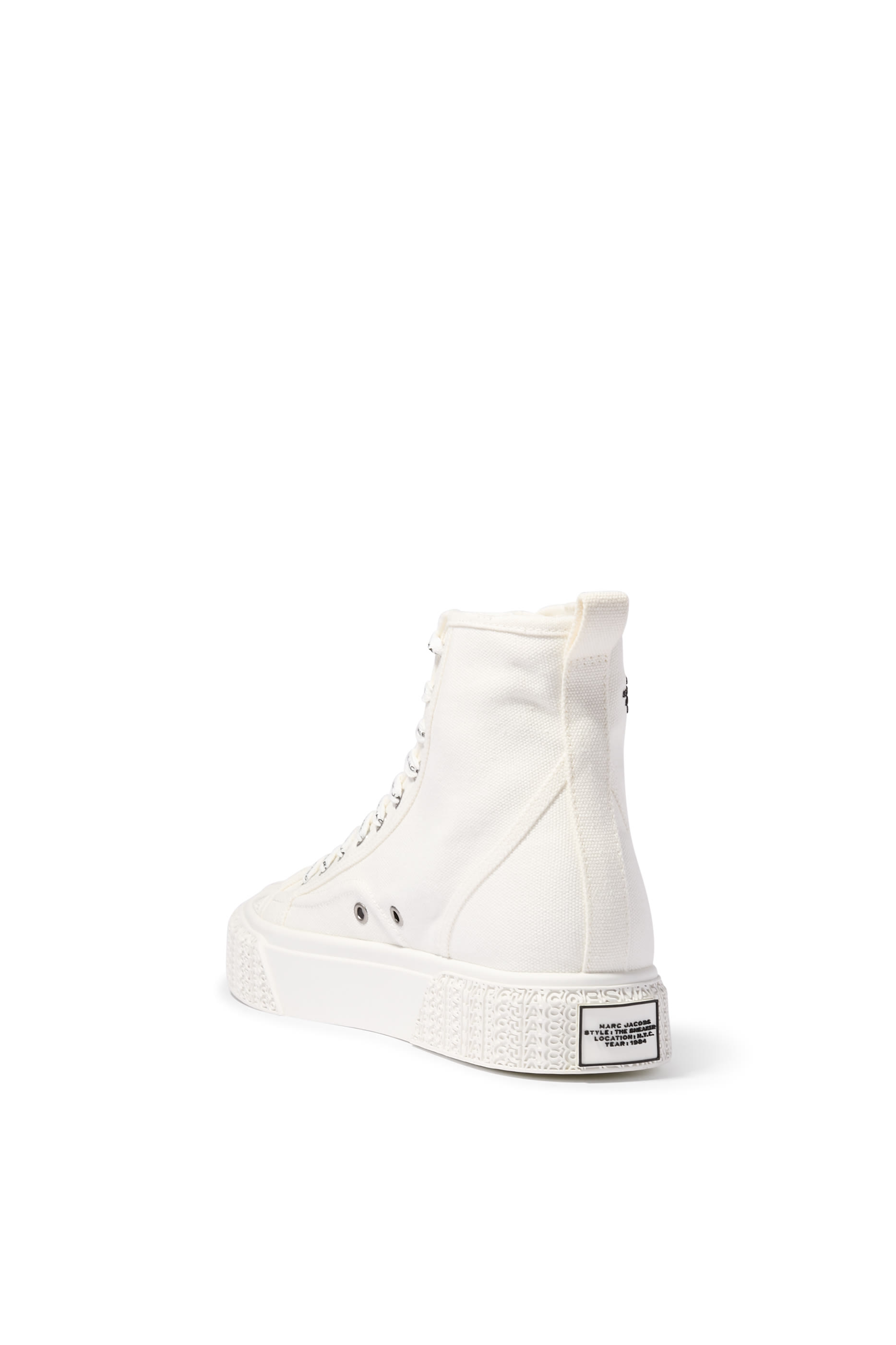 سنيكرز بكاحل مرتفع