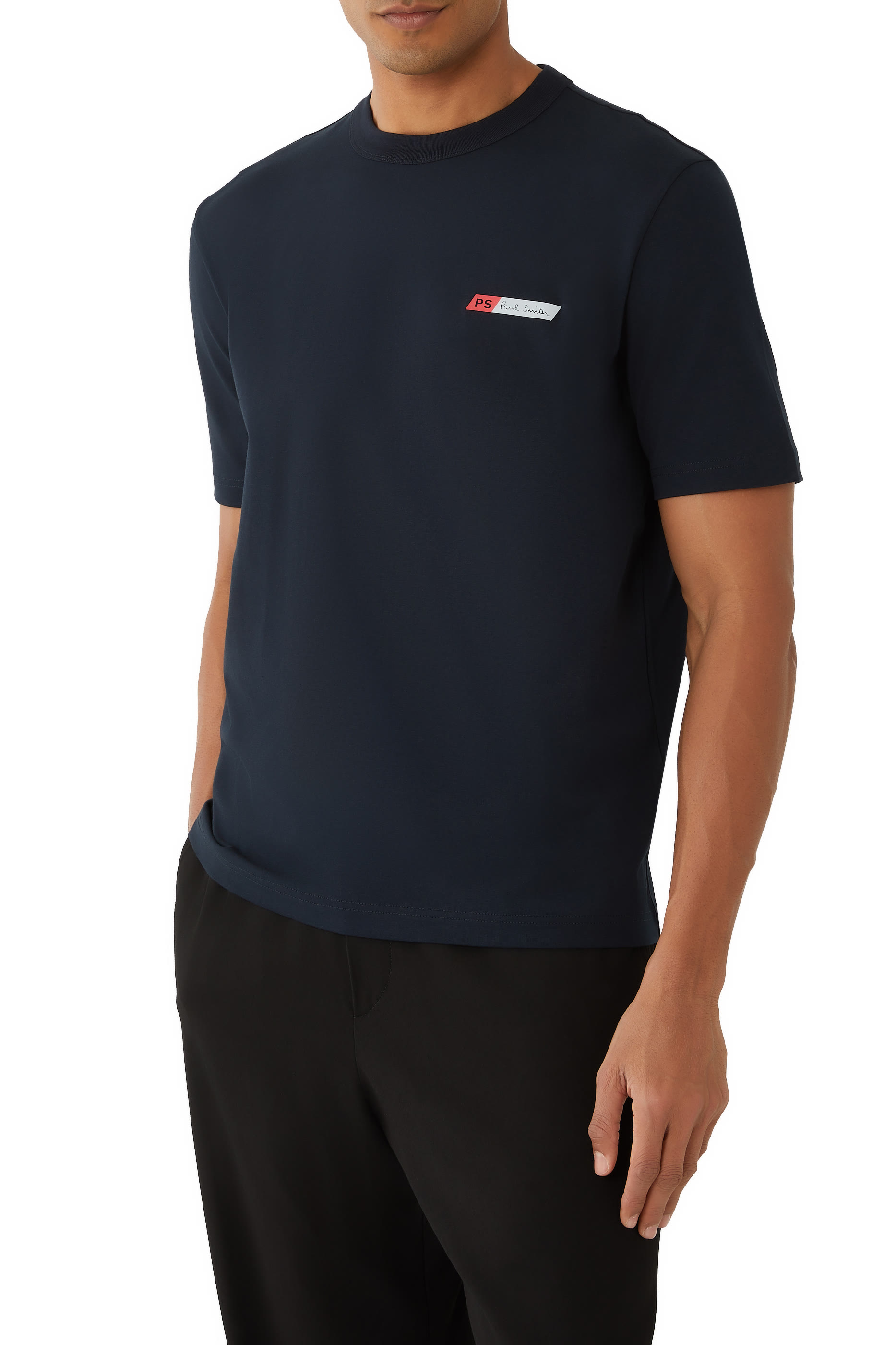 تيشيرت بطبعات شعار الماركة