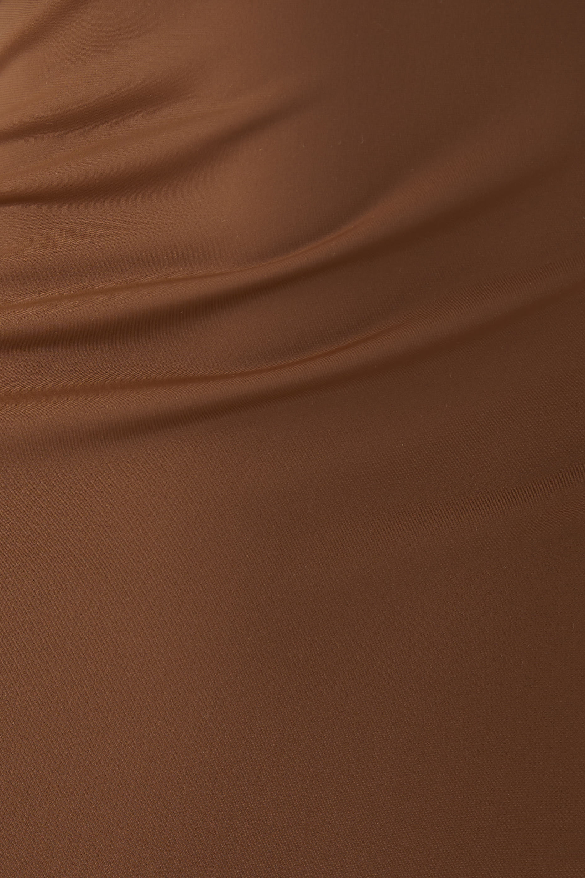 فستان طويل بدون أكمام