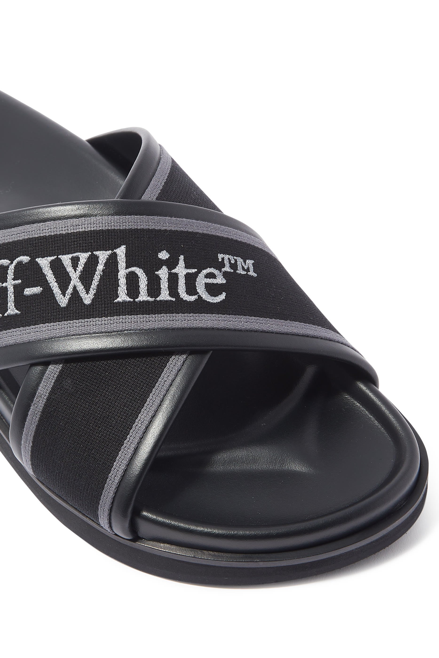 حذاء خفيف كلاود بسيور متقاطعة