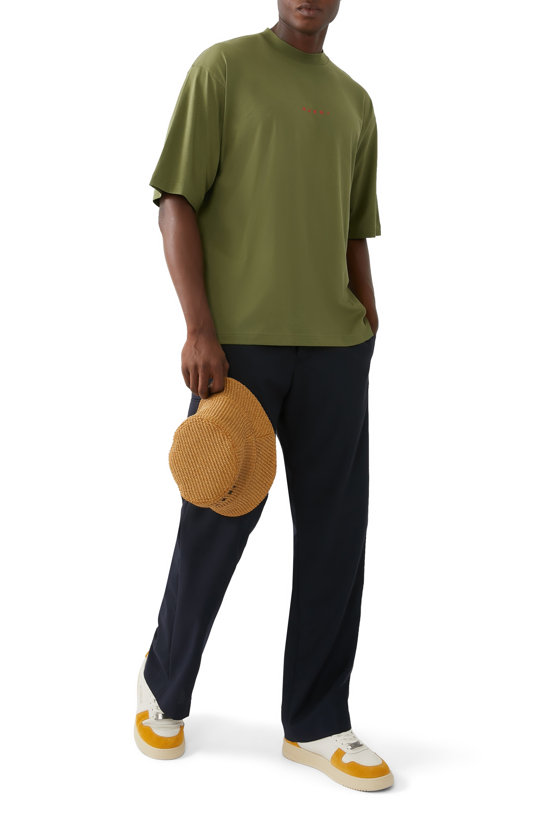 تيشيرت فضفاض بشعار الماركة