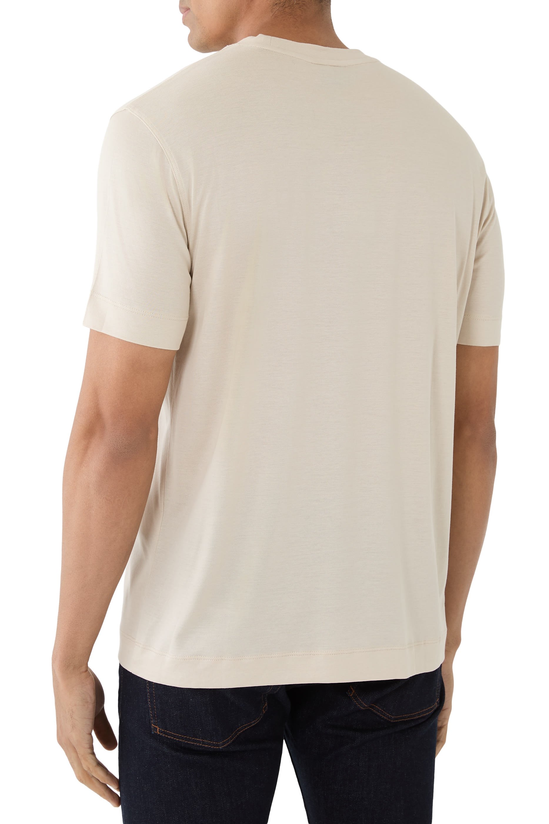 تيشيرت بشعار الماركة صغير