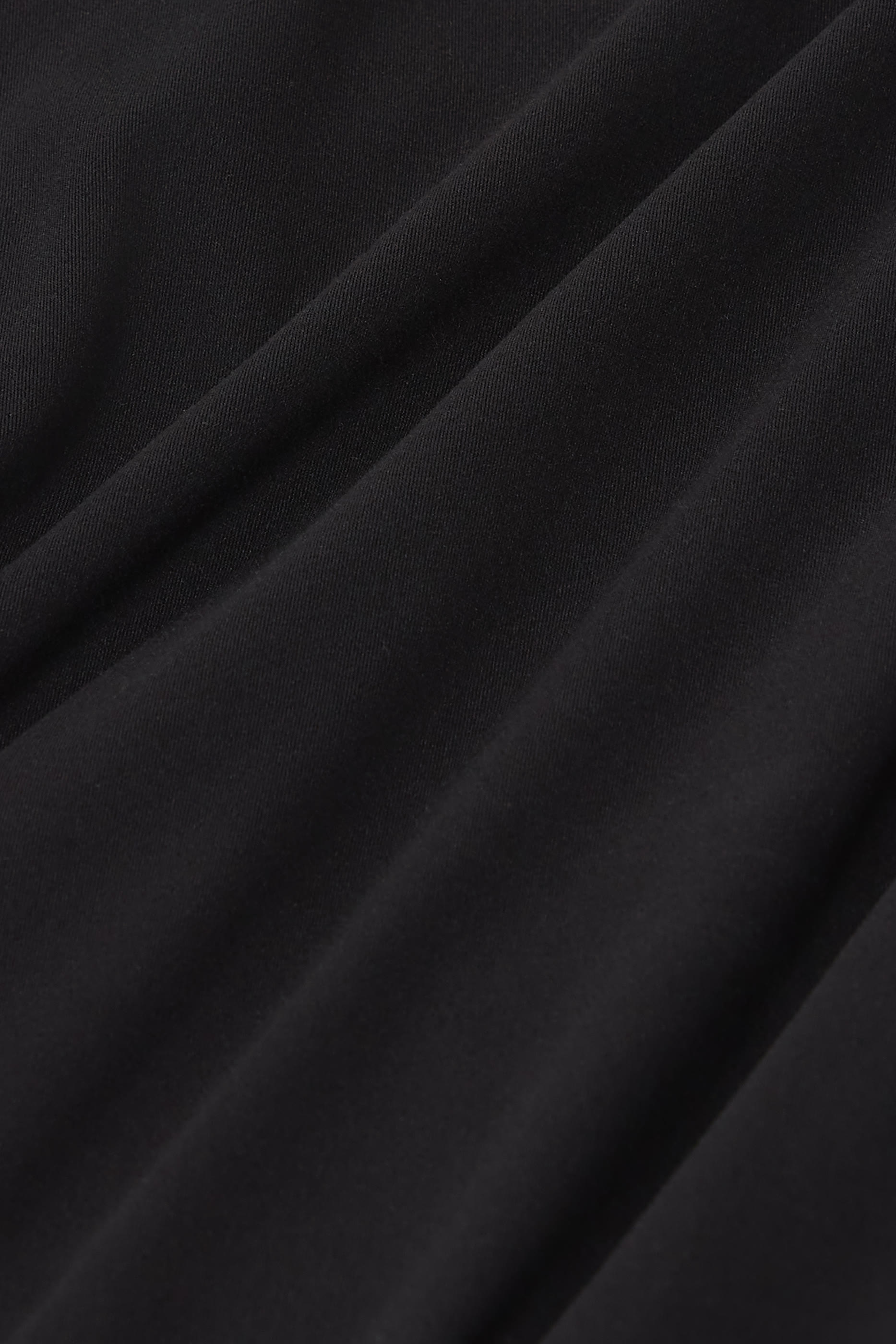 بودي سوت فيتس إفري بودي بياقة مربعة