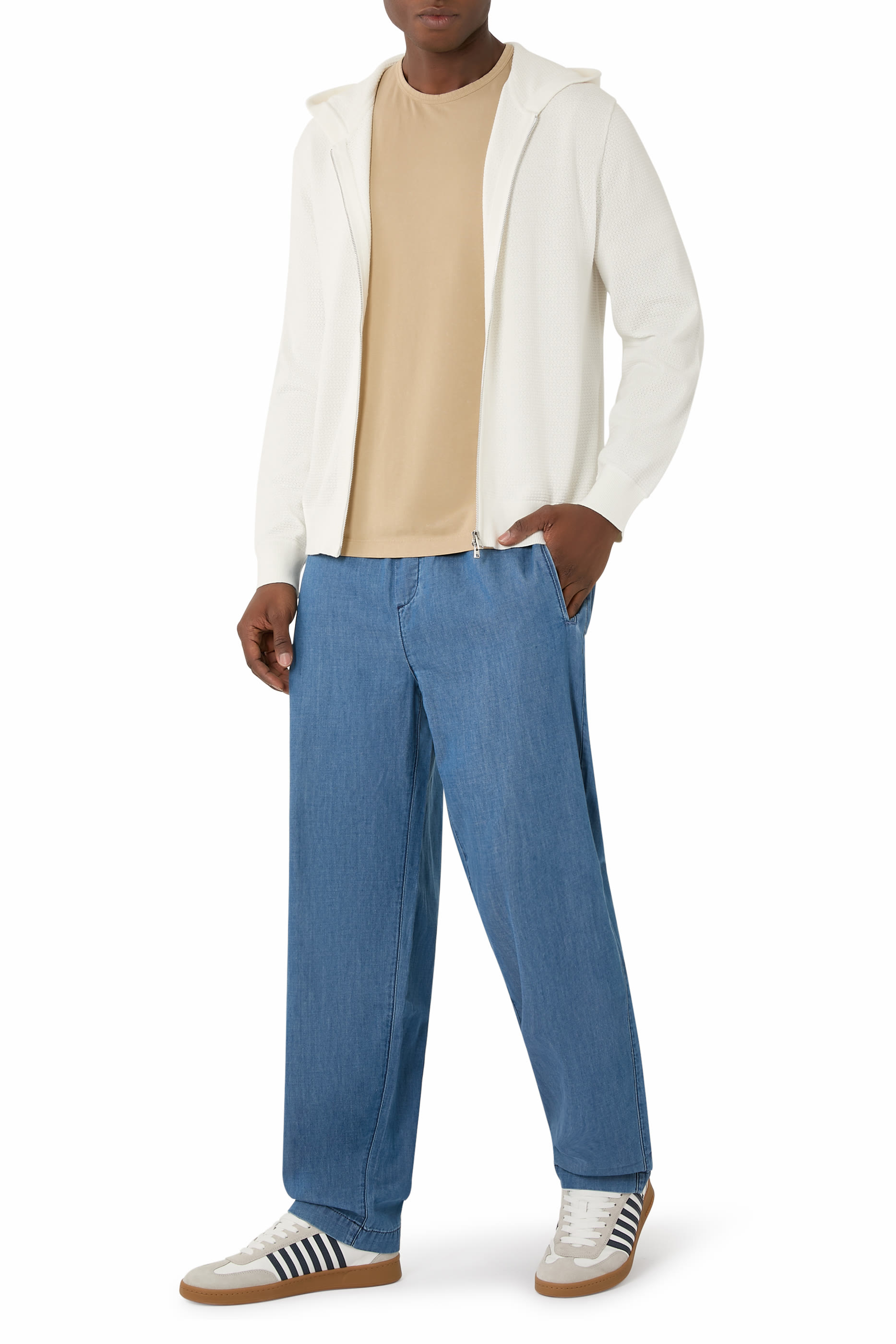 بنطال رياضي بشعار