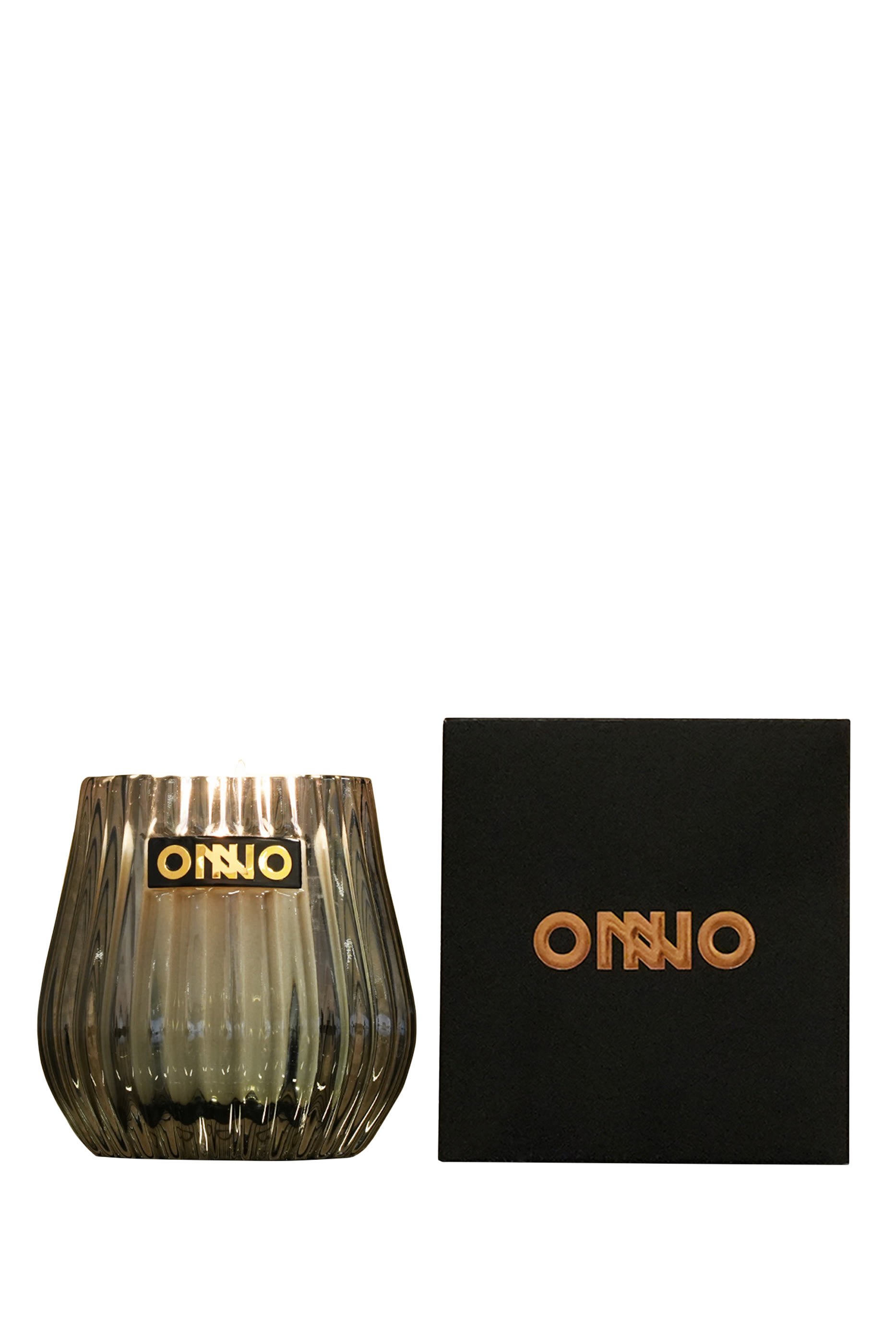 مجموعة هدايا انتقائية شمعة + موزع عطر زنزبار