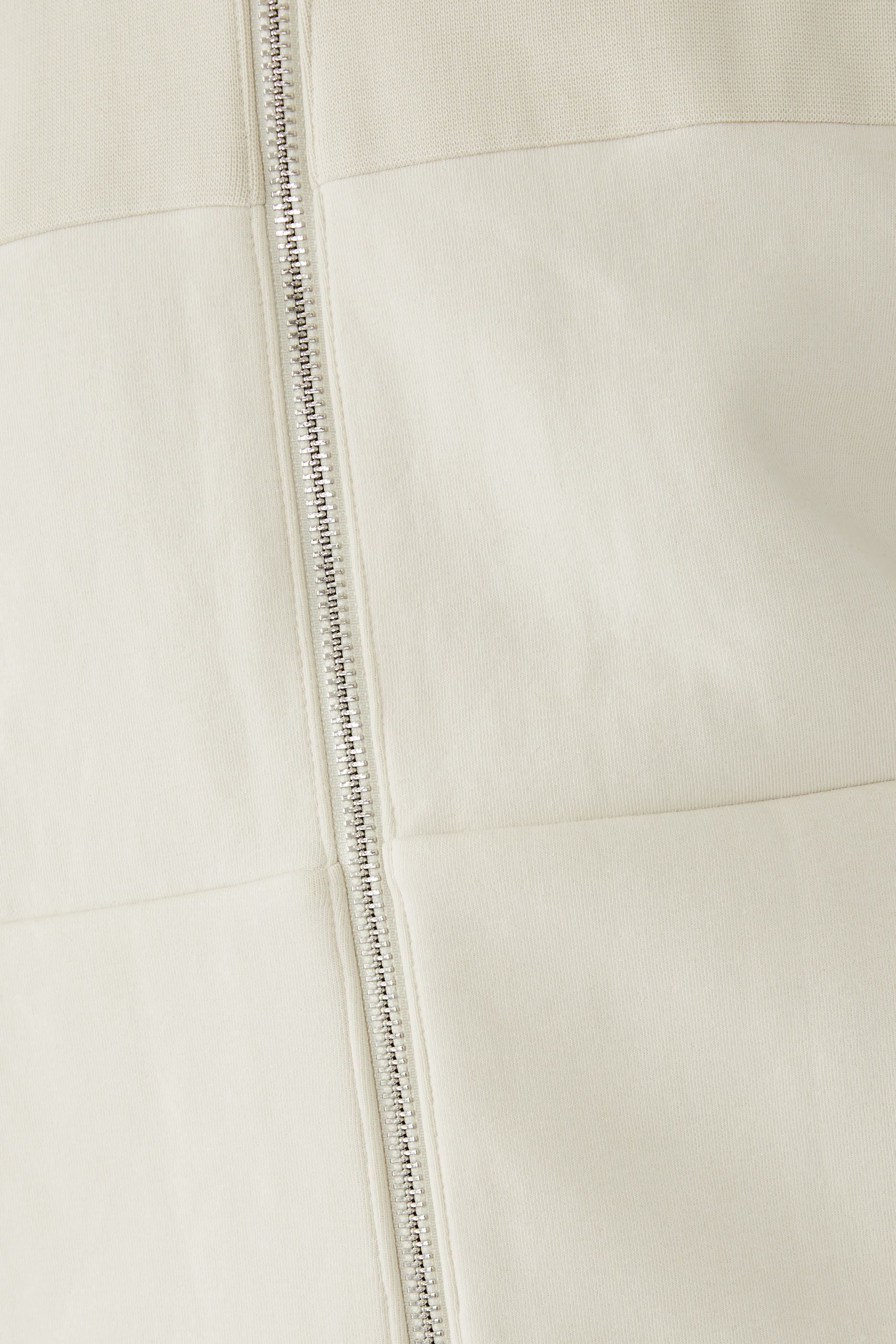 سويت شيرت بتصميم كارديجان سي- سيجر 300