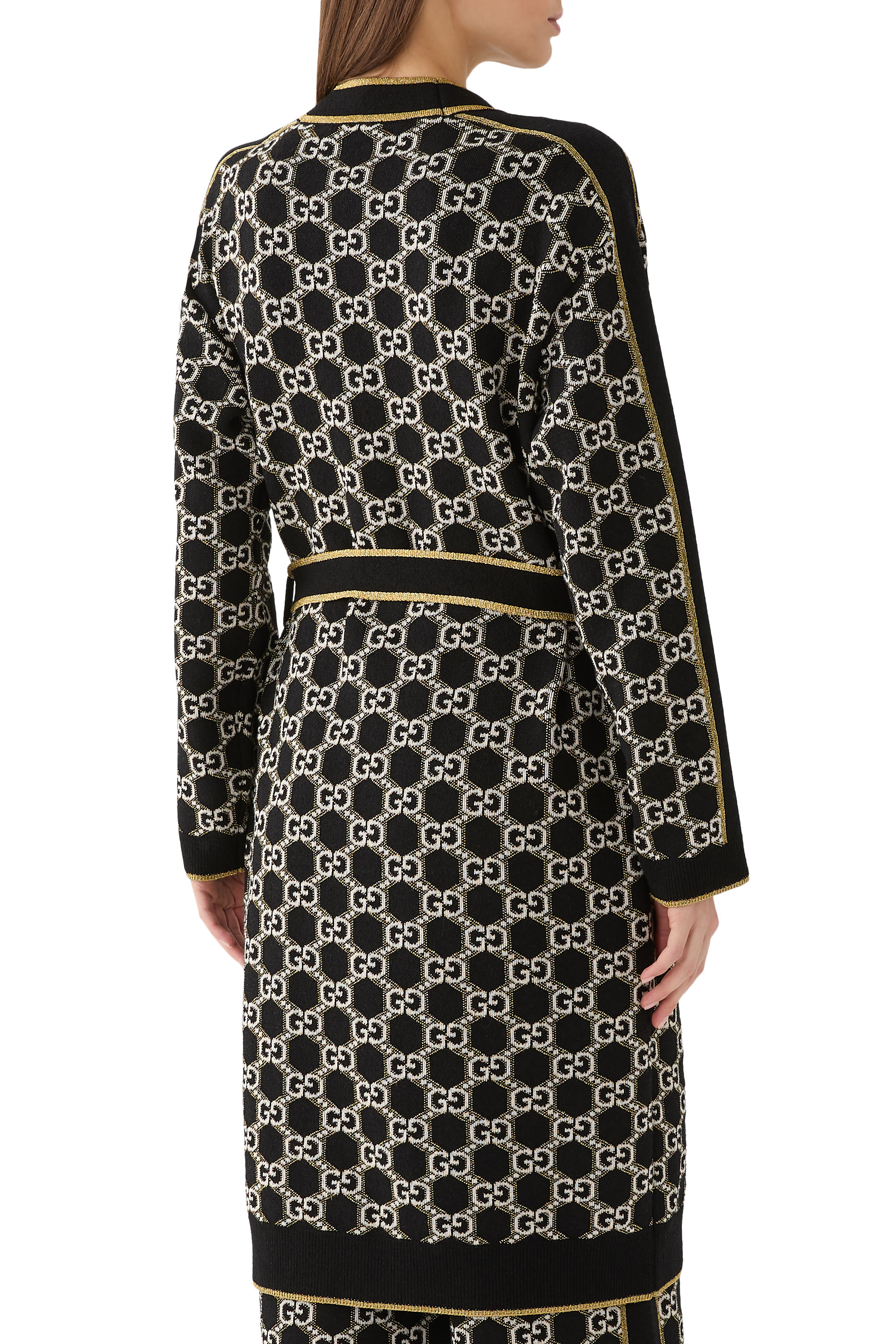 كارديجان نجوم بنقشة حرفي شعار الماركة جاكار