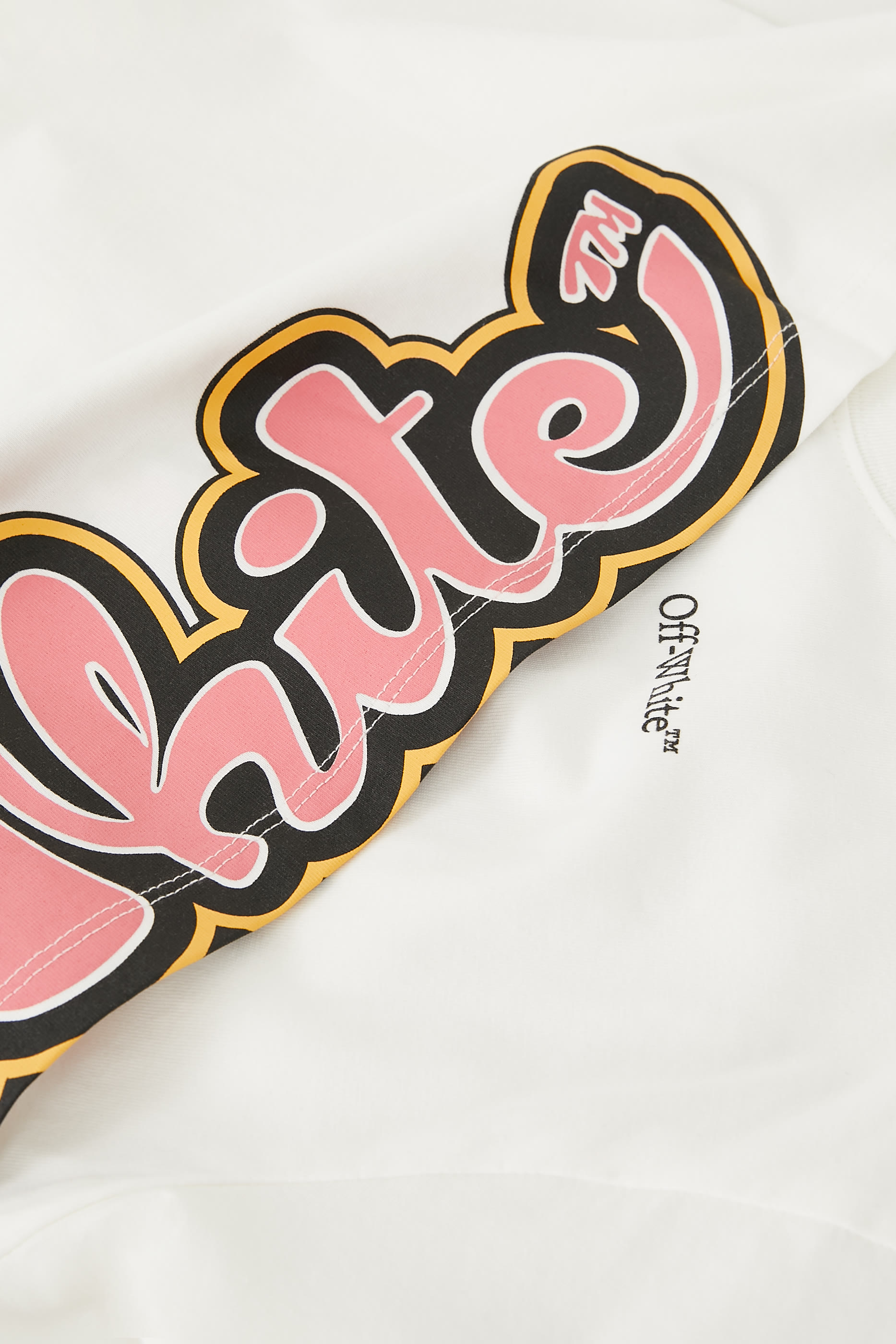 تيشيرت بأكمام قصيرة وطبعة شعار الماركة غرافيكية للأطفال