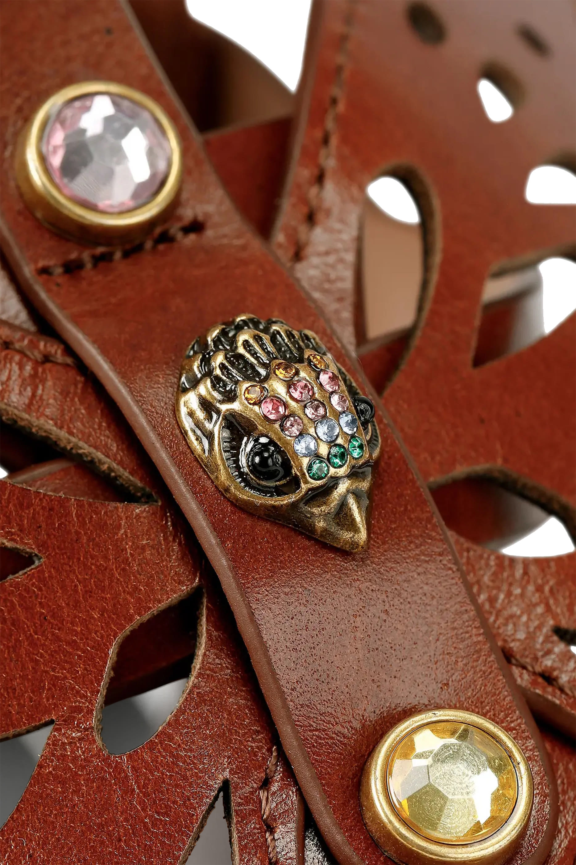 صندل جلاديتور بوهو بكعب مسطح وفراشة