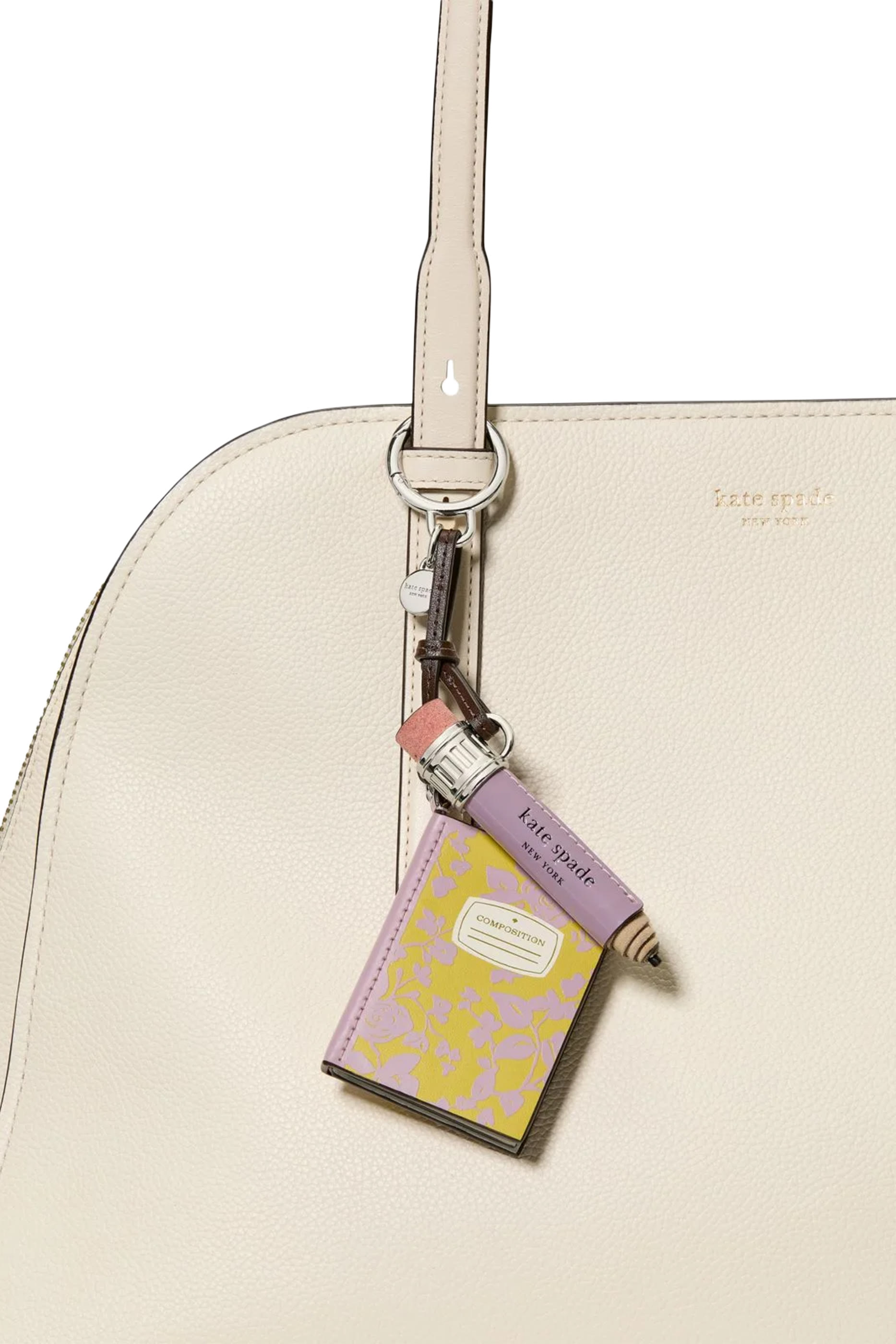  حلية حقيبة بتصميم كتاب