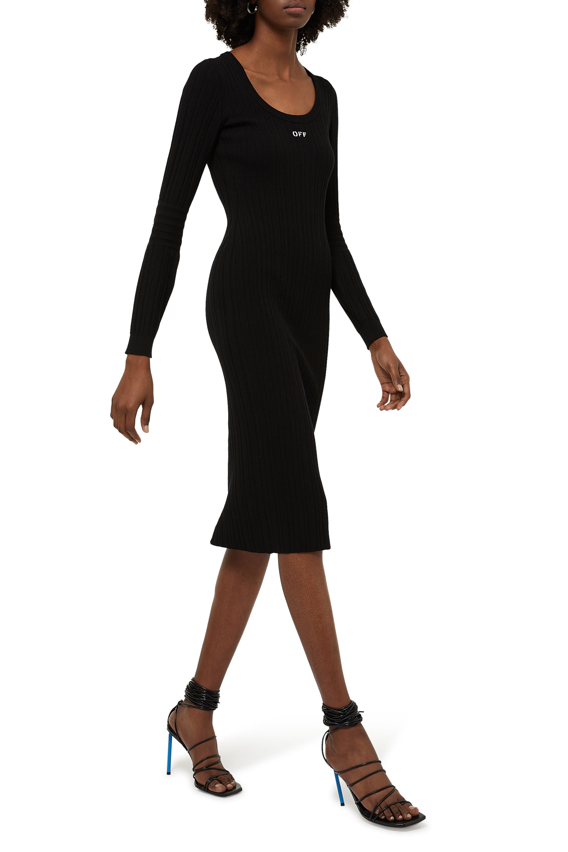 فستان مضلع بطبعة oFF