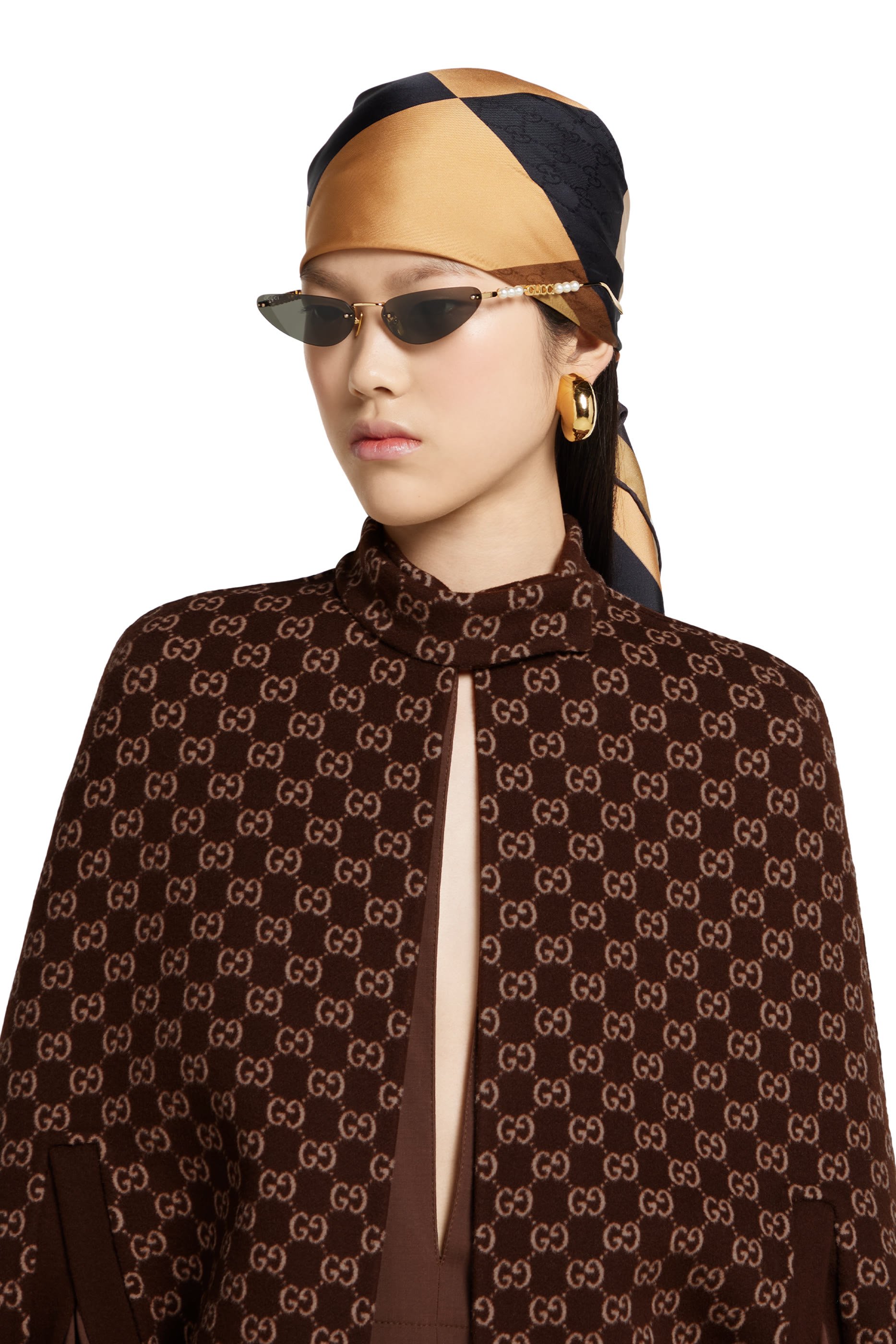 كاب مزين بحلية شعار الماركة صوف حرير