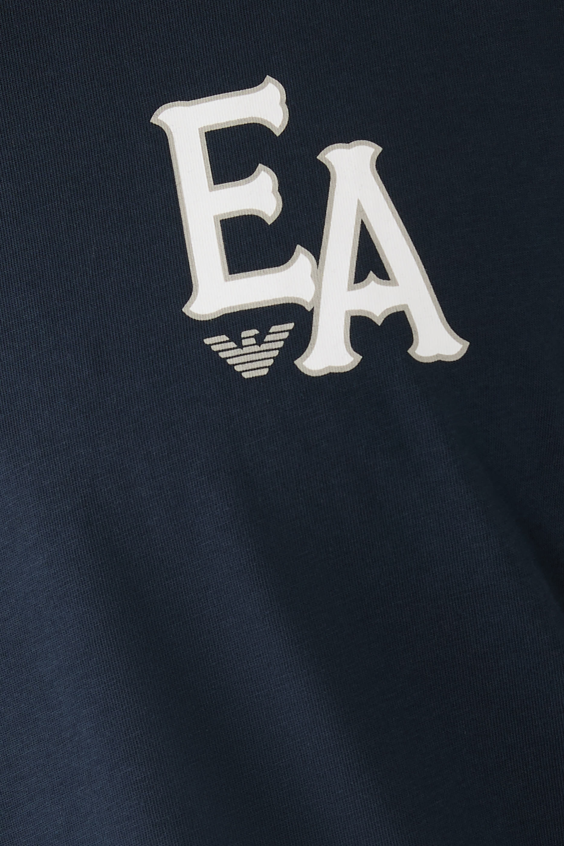 تيشيرت بشعار الماركة قطن