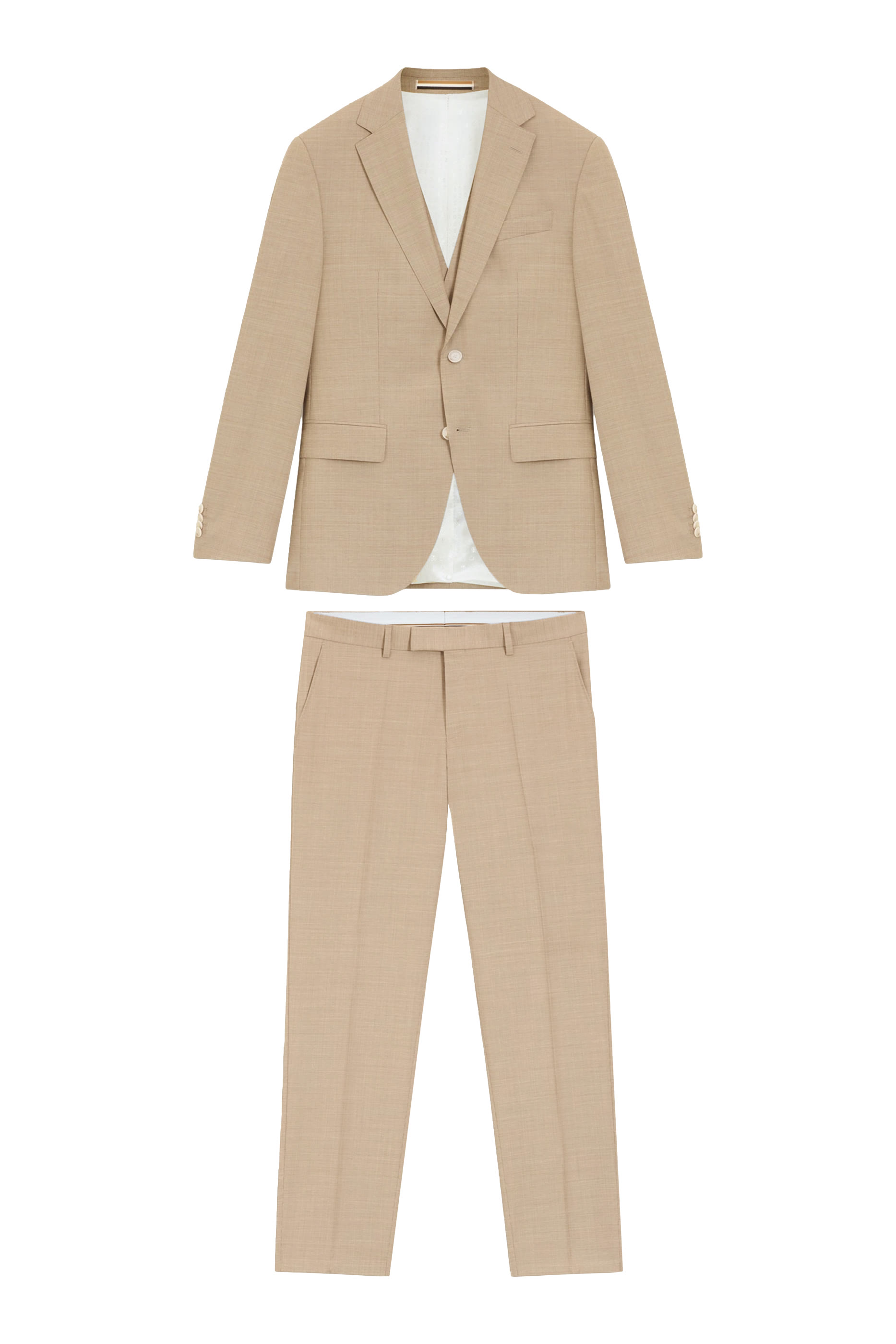 بدلة من ثلاث قطع بقصة ضيقة