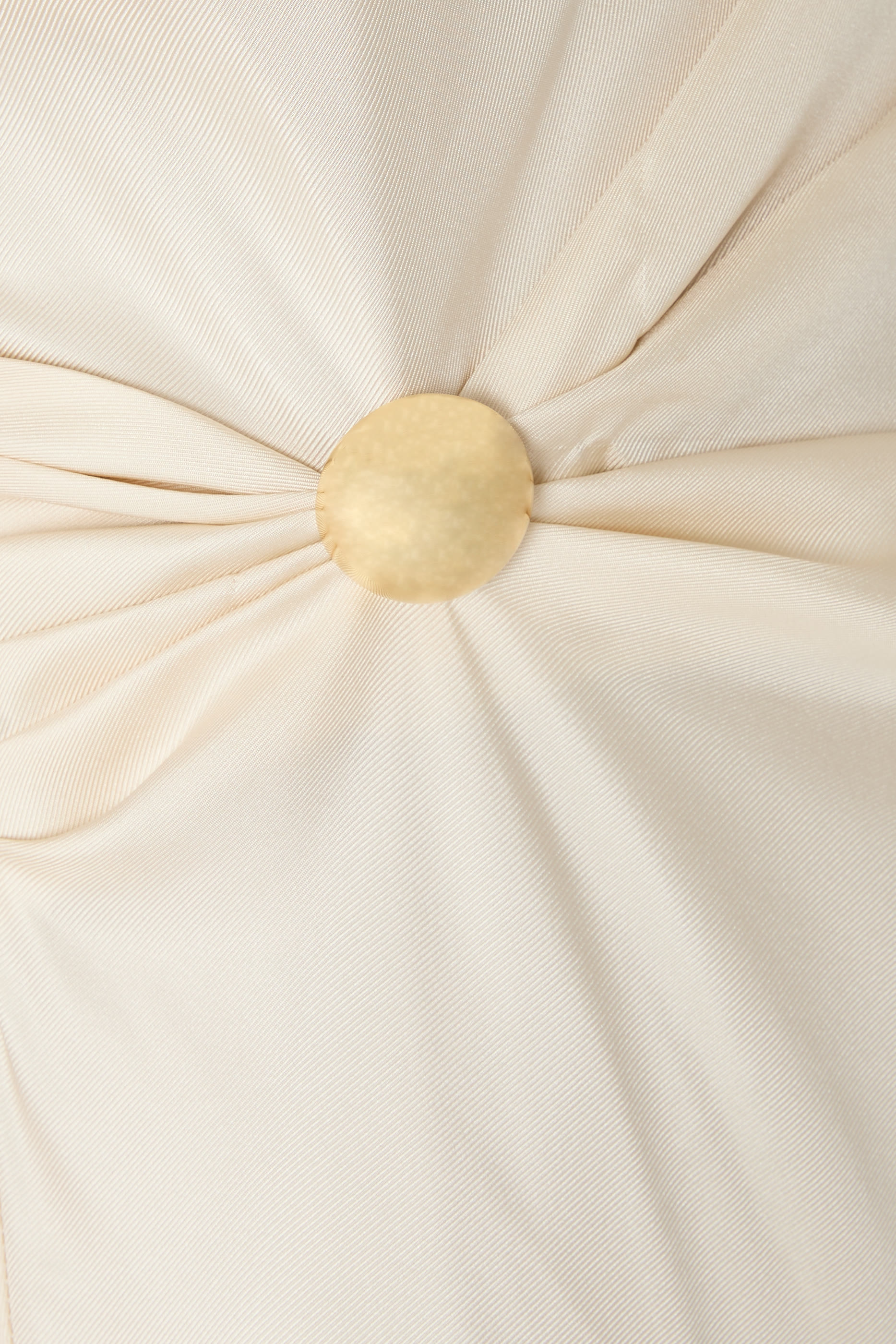 فستان روان درابيه مزين بحلية معدنية