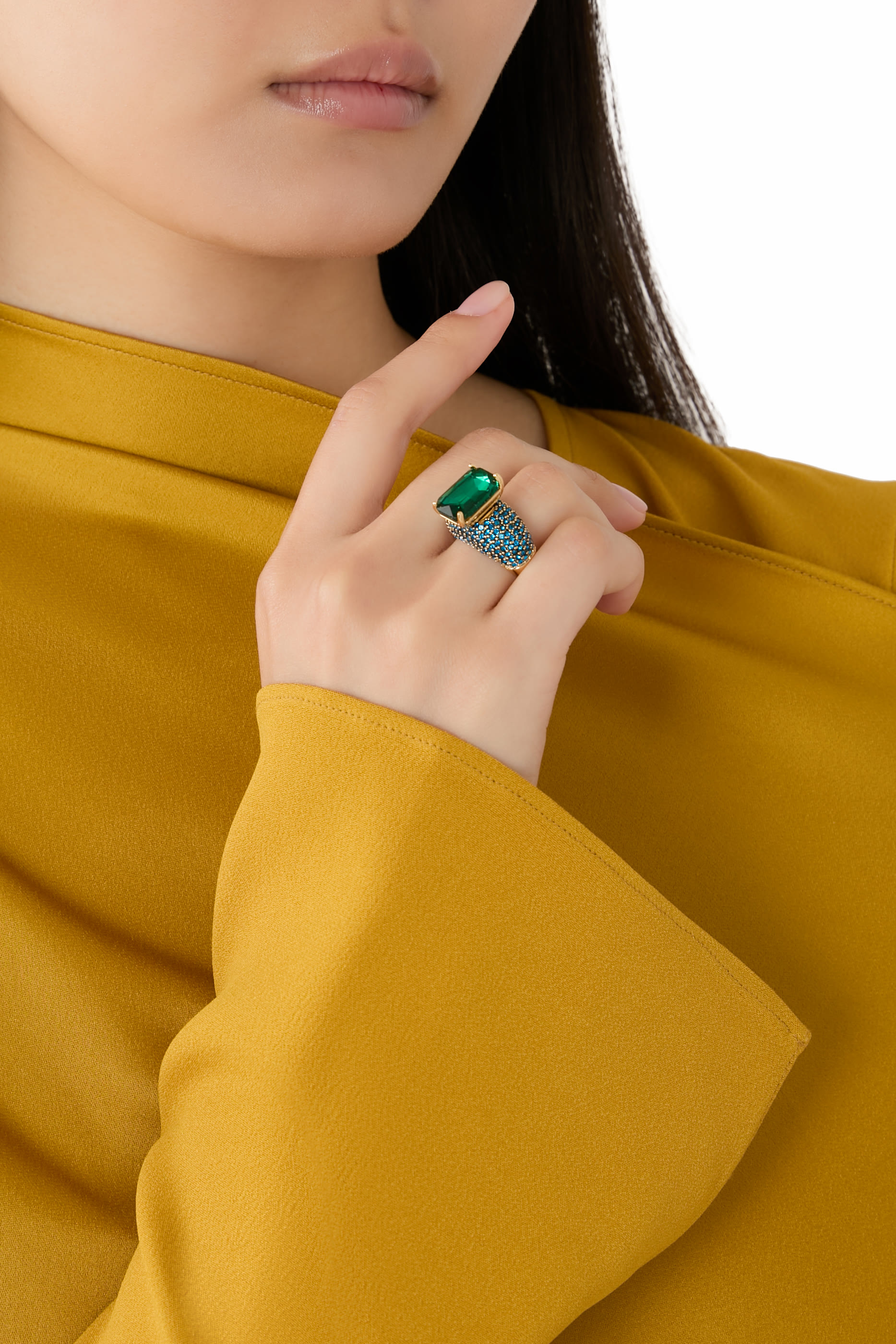 خاتم بلغرافيا مرصع بزمرد