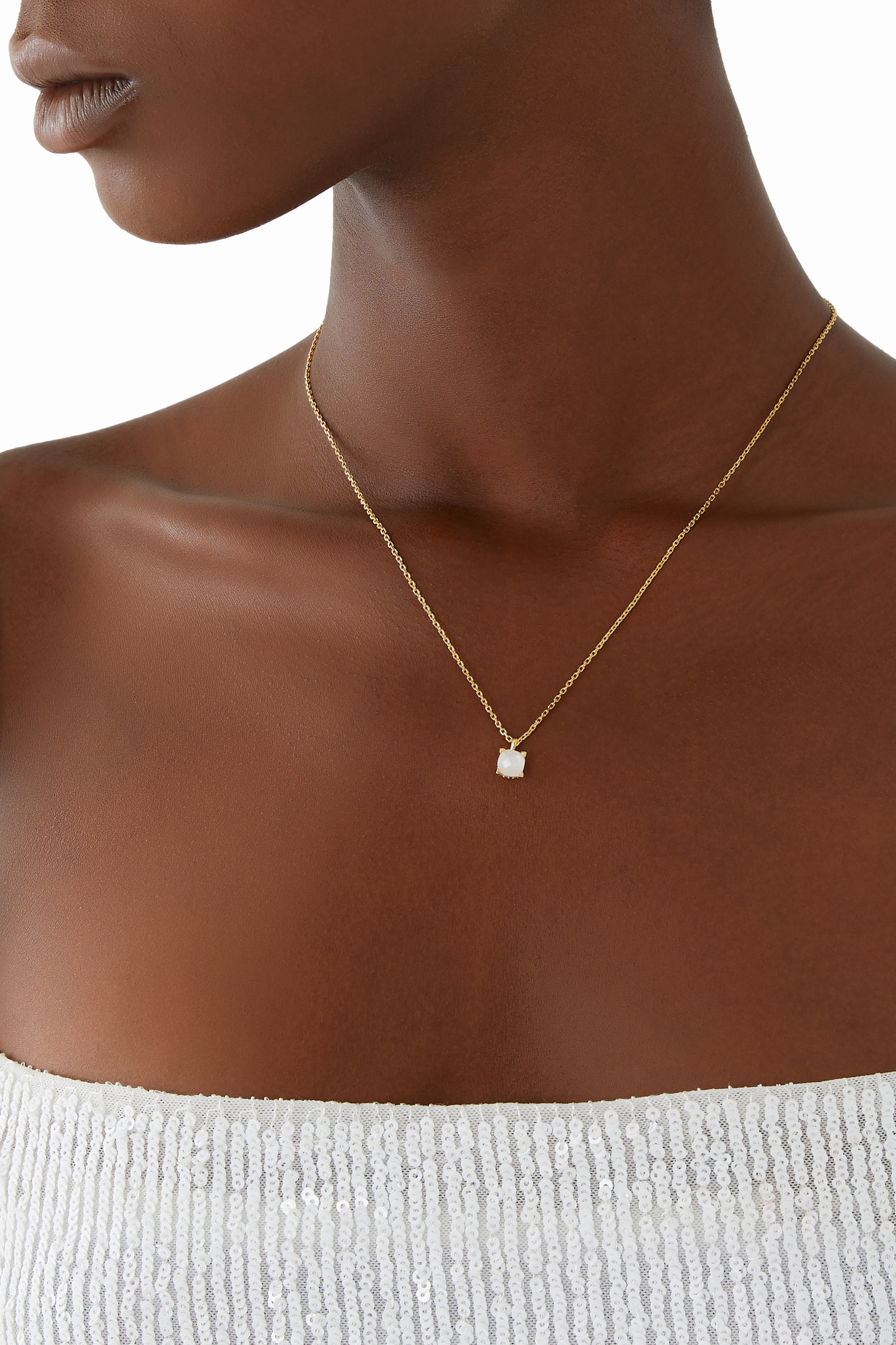 قلادة ليتل لاكشريز بدلاية مربعة مرصعة بأحجار زركونيا مكعبة نحاس مطلي