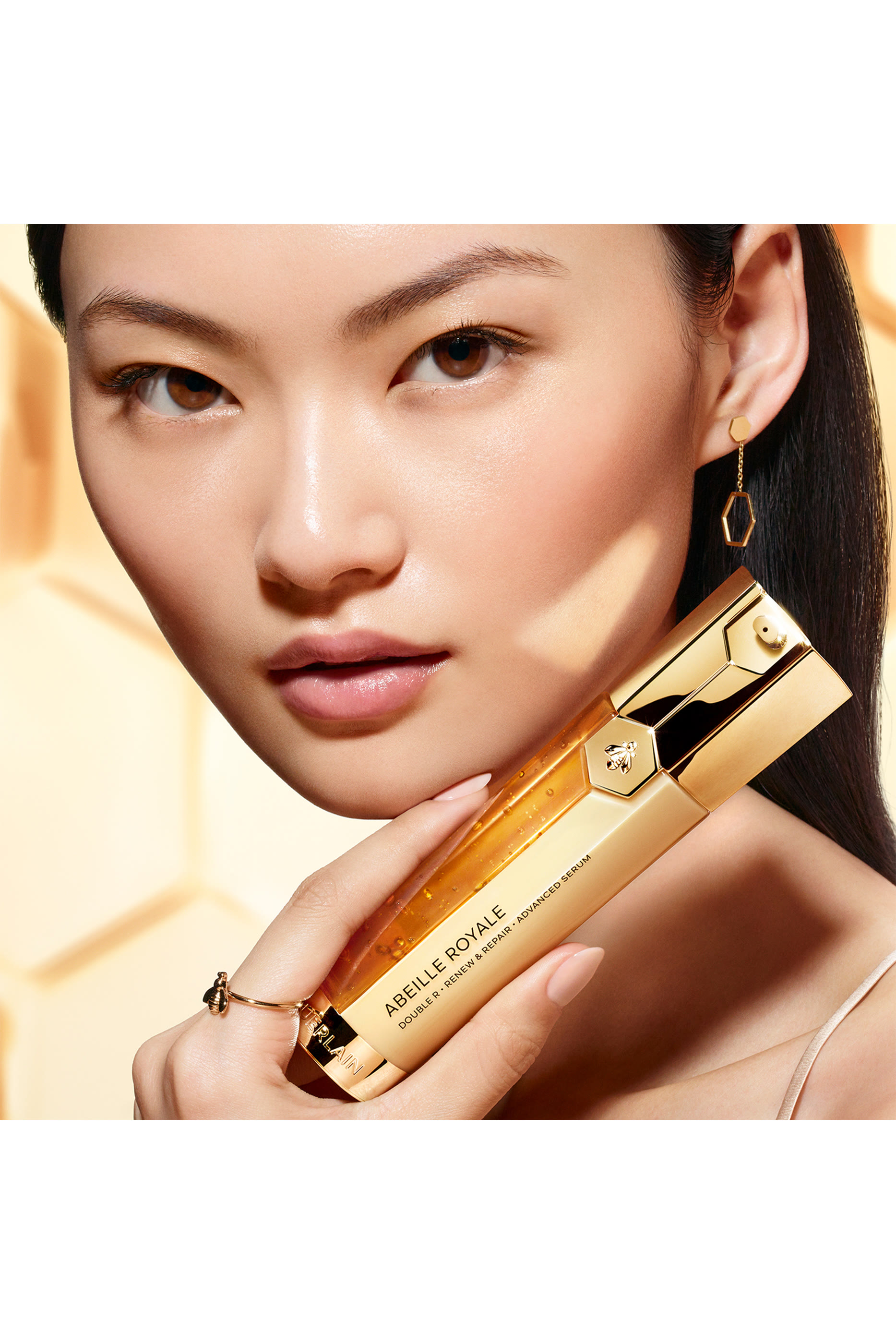 سيروم أباي رويال دبل آر لتجديد البشرة وإصلاحها