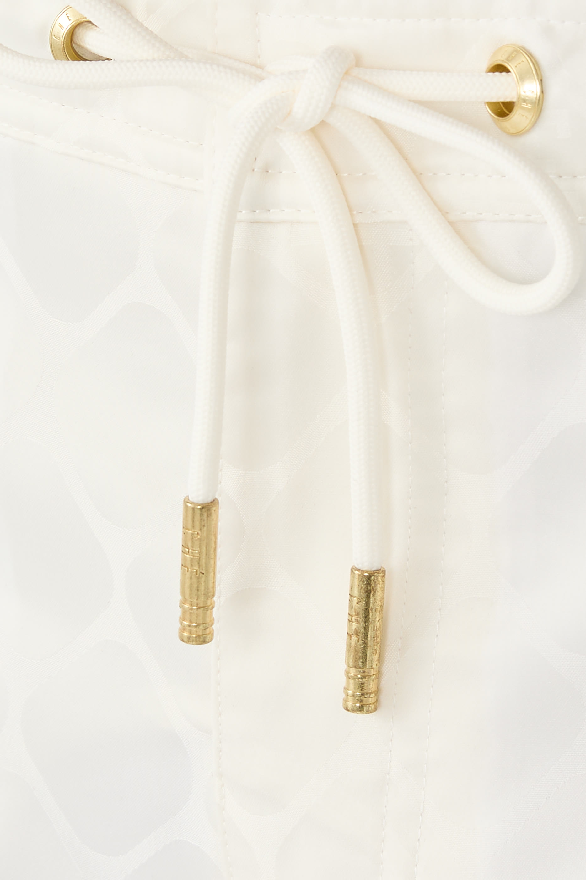 شورت بيرمودا برباط تضييق