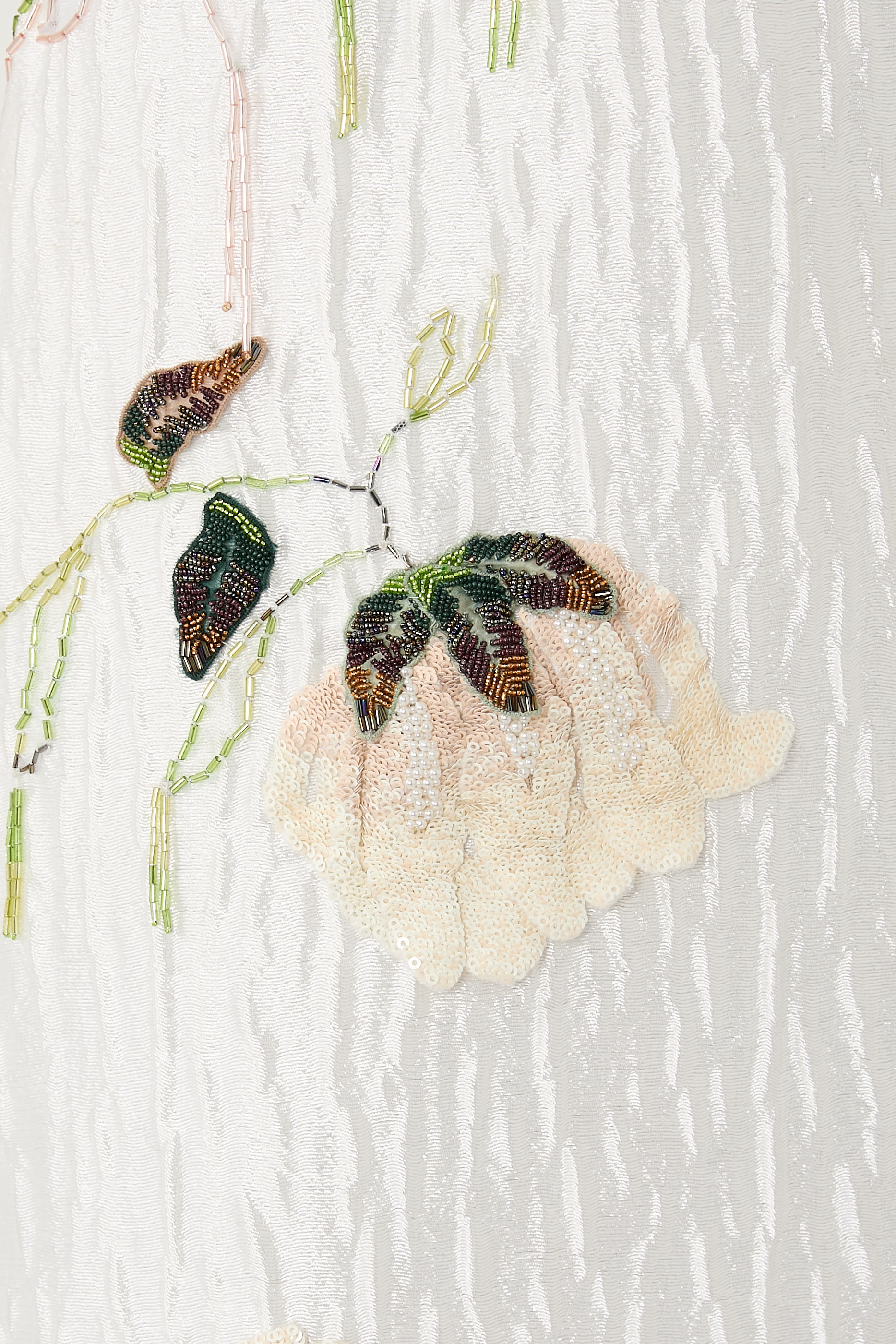 فستان ليليبيث متوسط ​​الطول بنقشة زهور جاكار