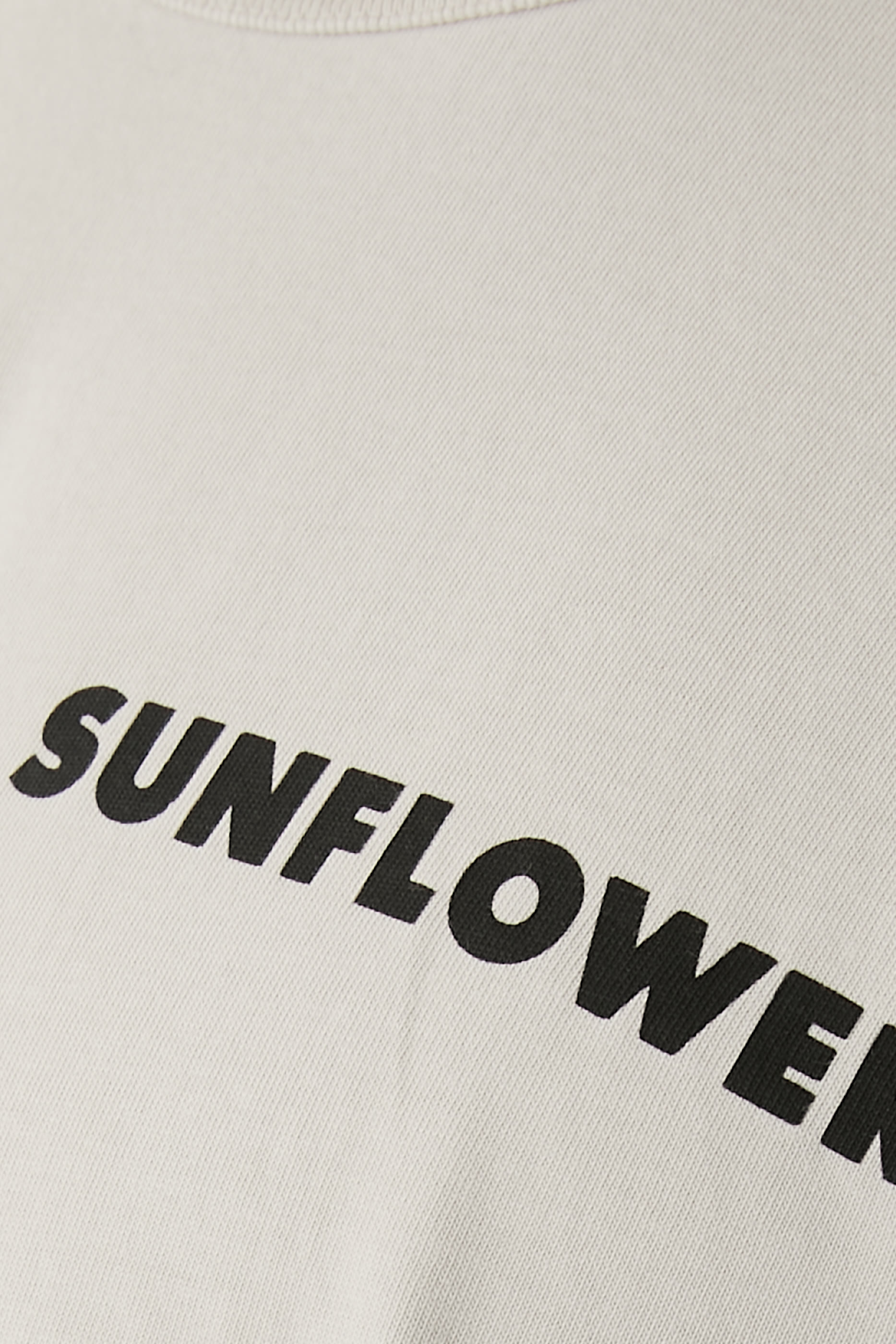 تيشيرت ماستر بشعار الماركة