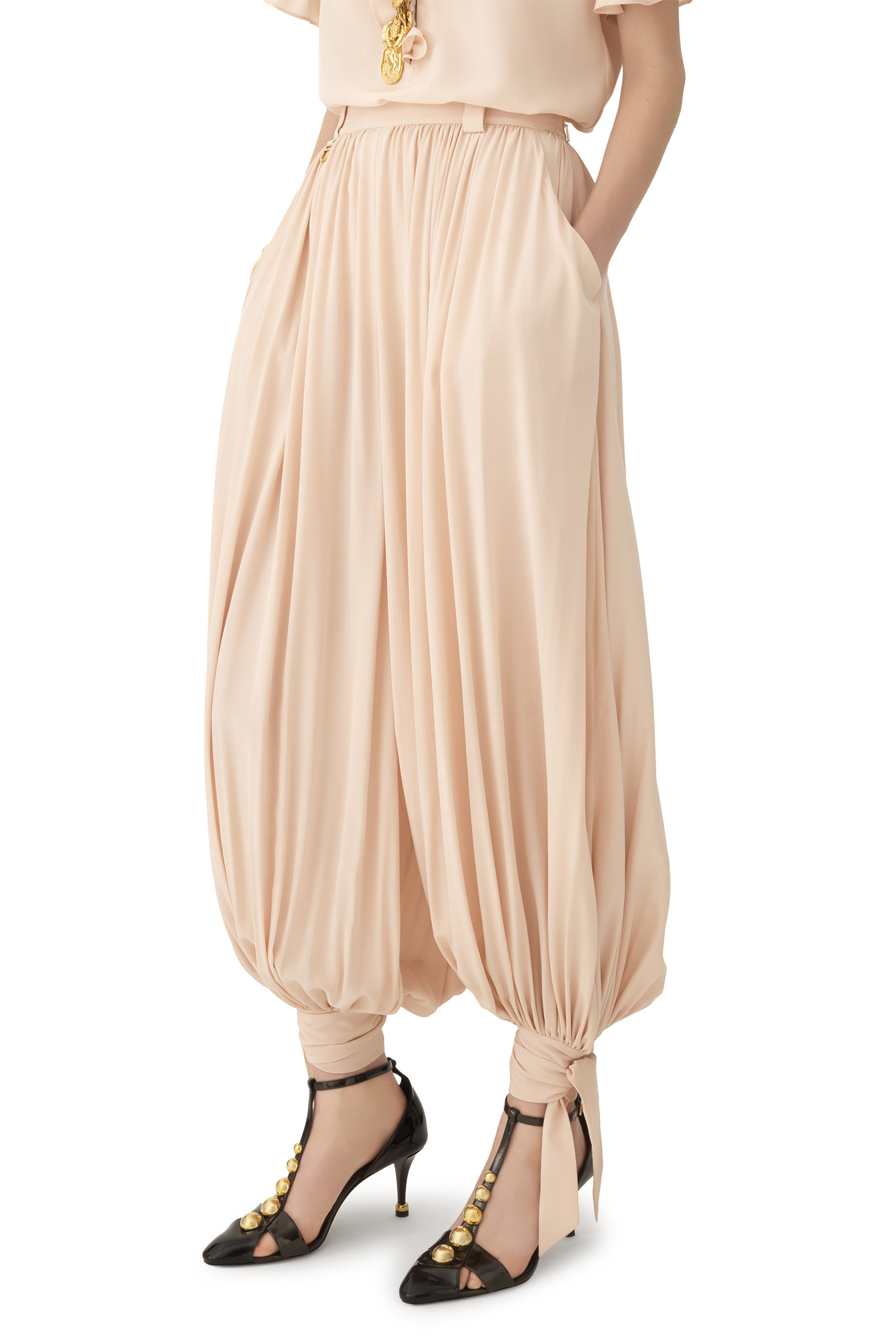 بنطال فلوي بطيات