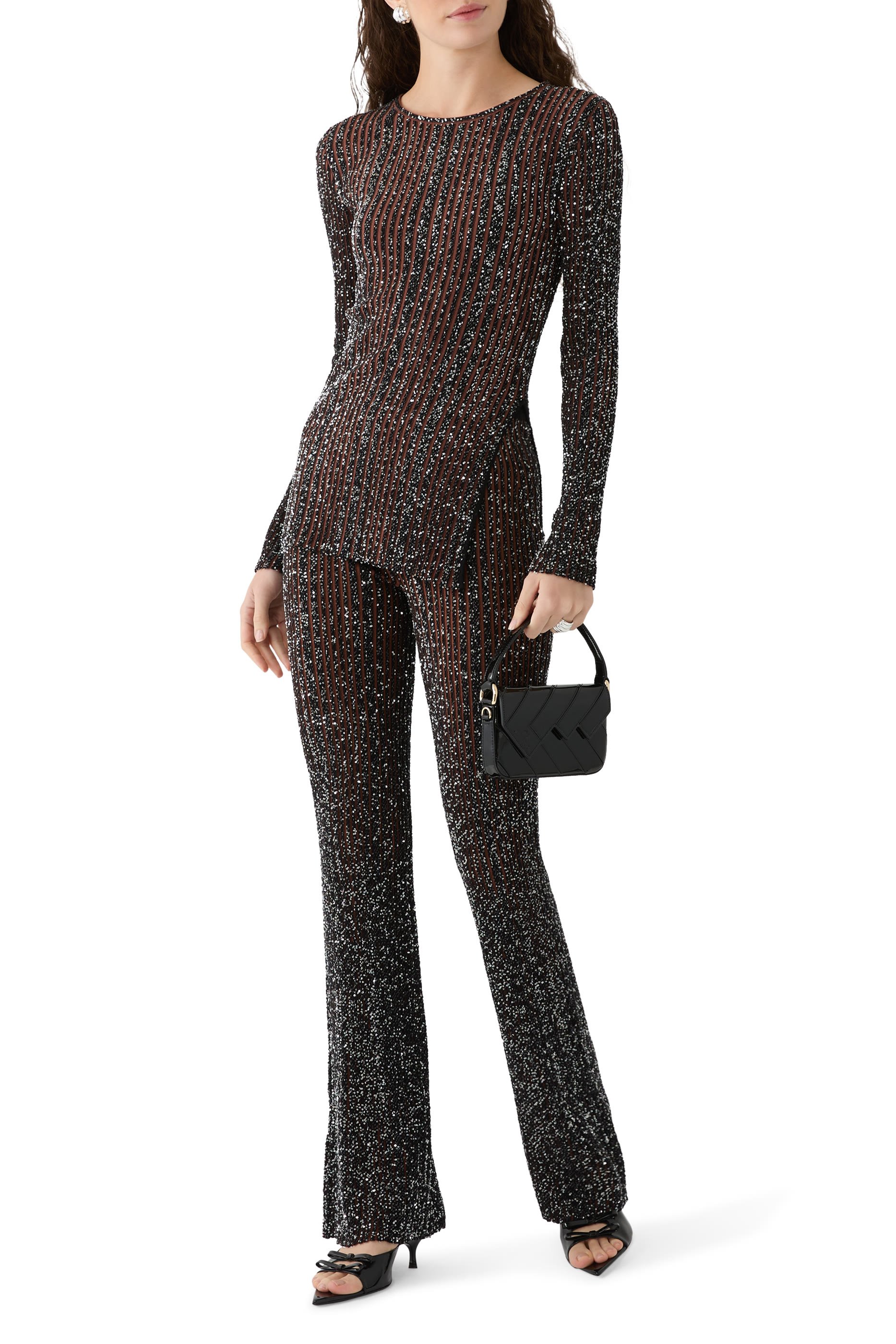 حقيبة كتف صغيرة جلد لامع بتصميم مموج