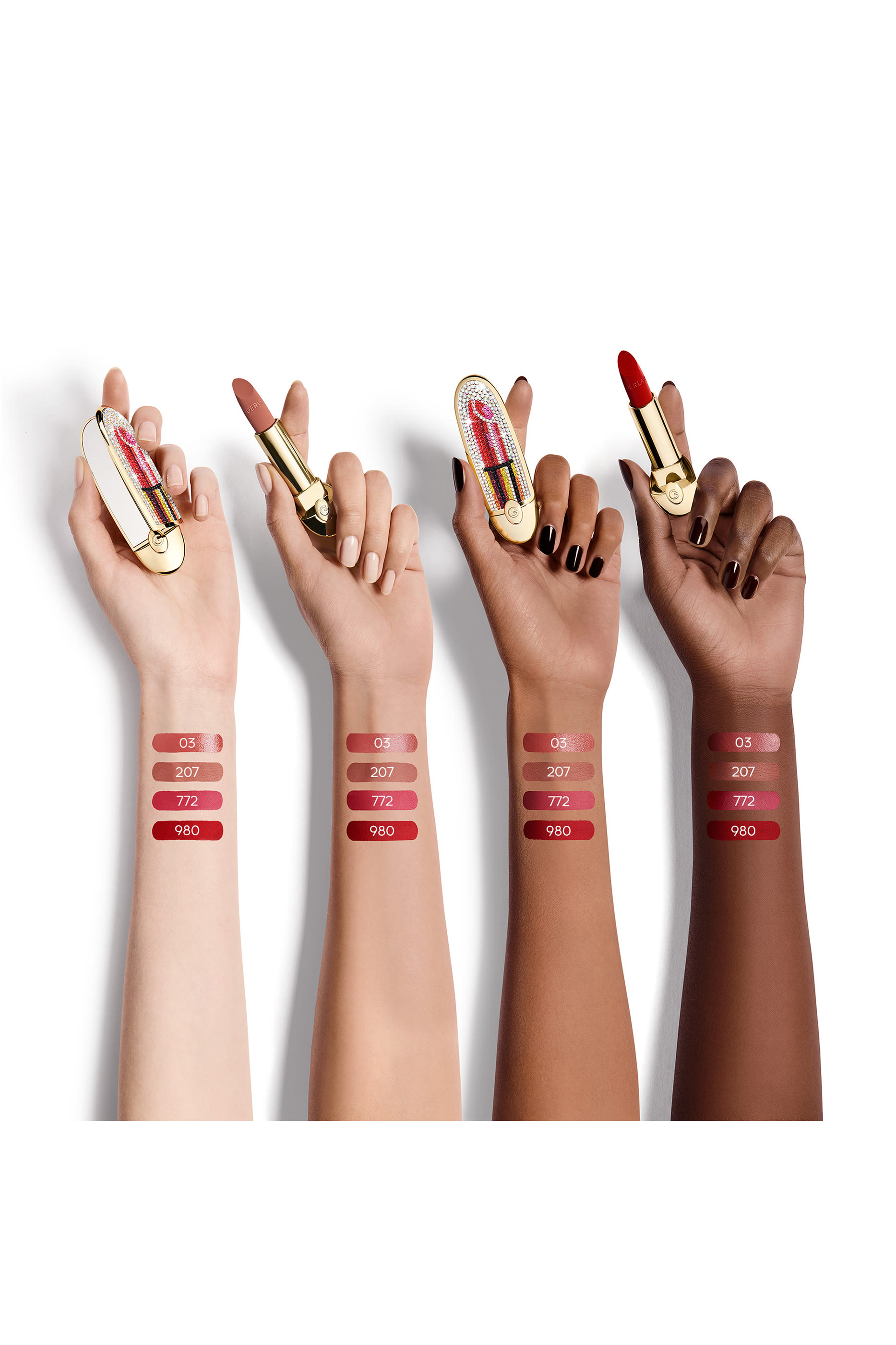 عبوة إعادة ملء أحمر شفاه روج جي فائق العناية بالشفاه