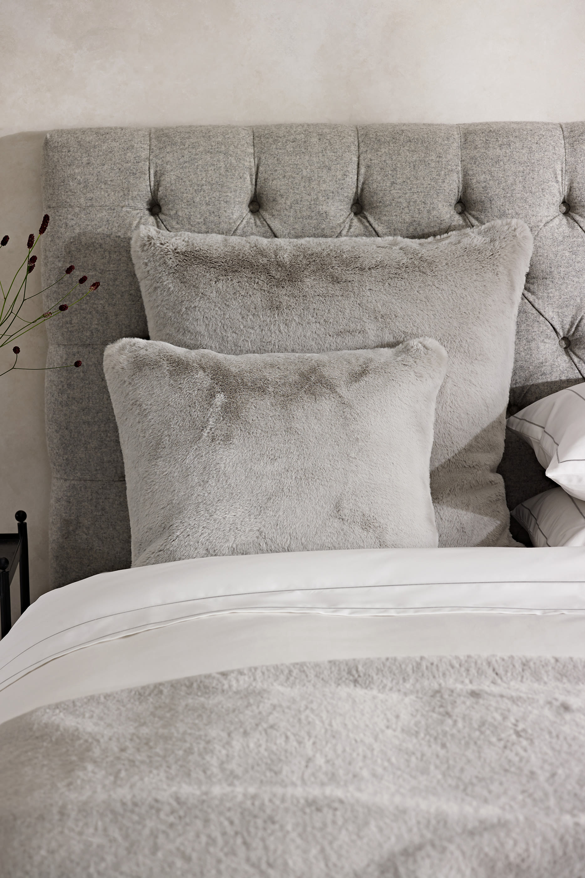 وسادة سوبر سوفت فرو صناعي