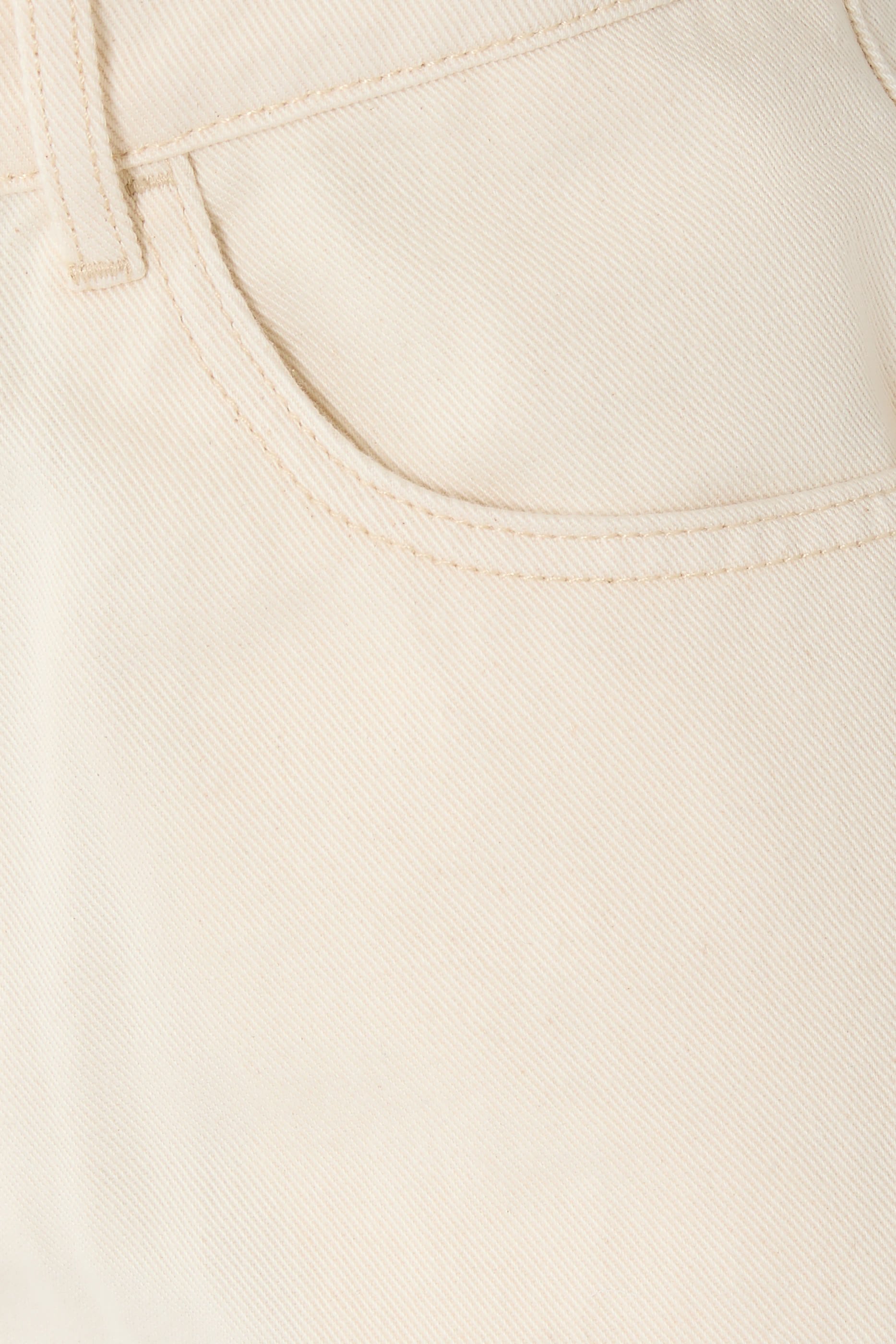 شورت بقصة واسعة دنيم