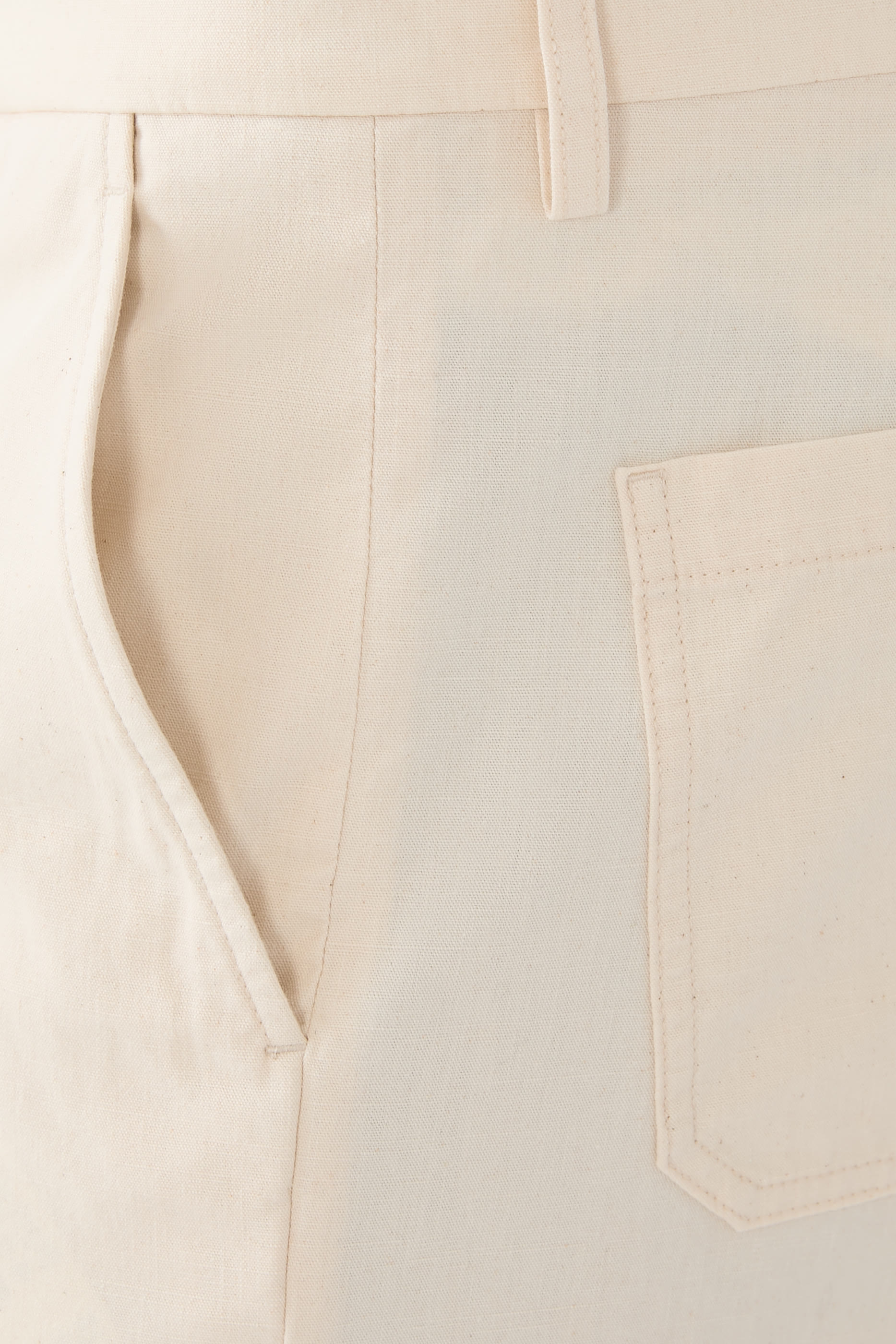 بنطال دنيم بأسوار كاحل