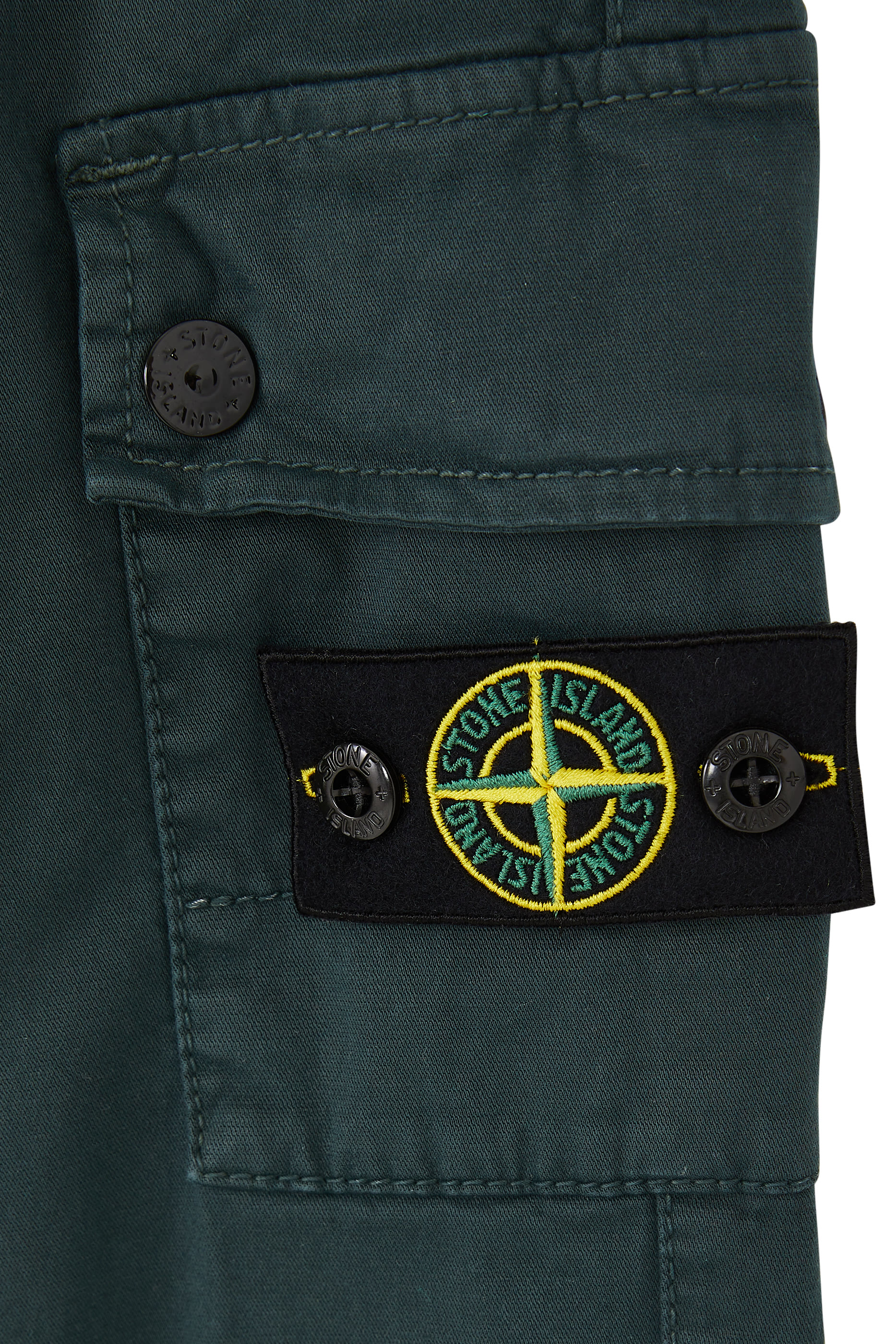 بنطال كارغو مطرز بشعار الماركة للأطفال