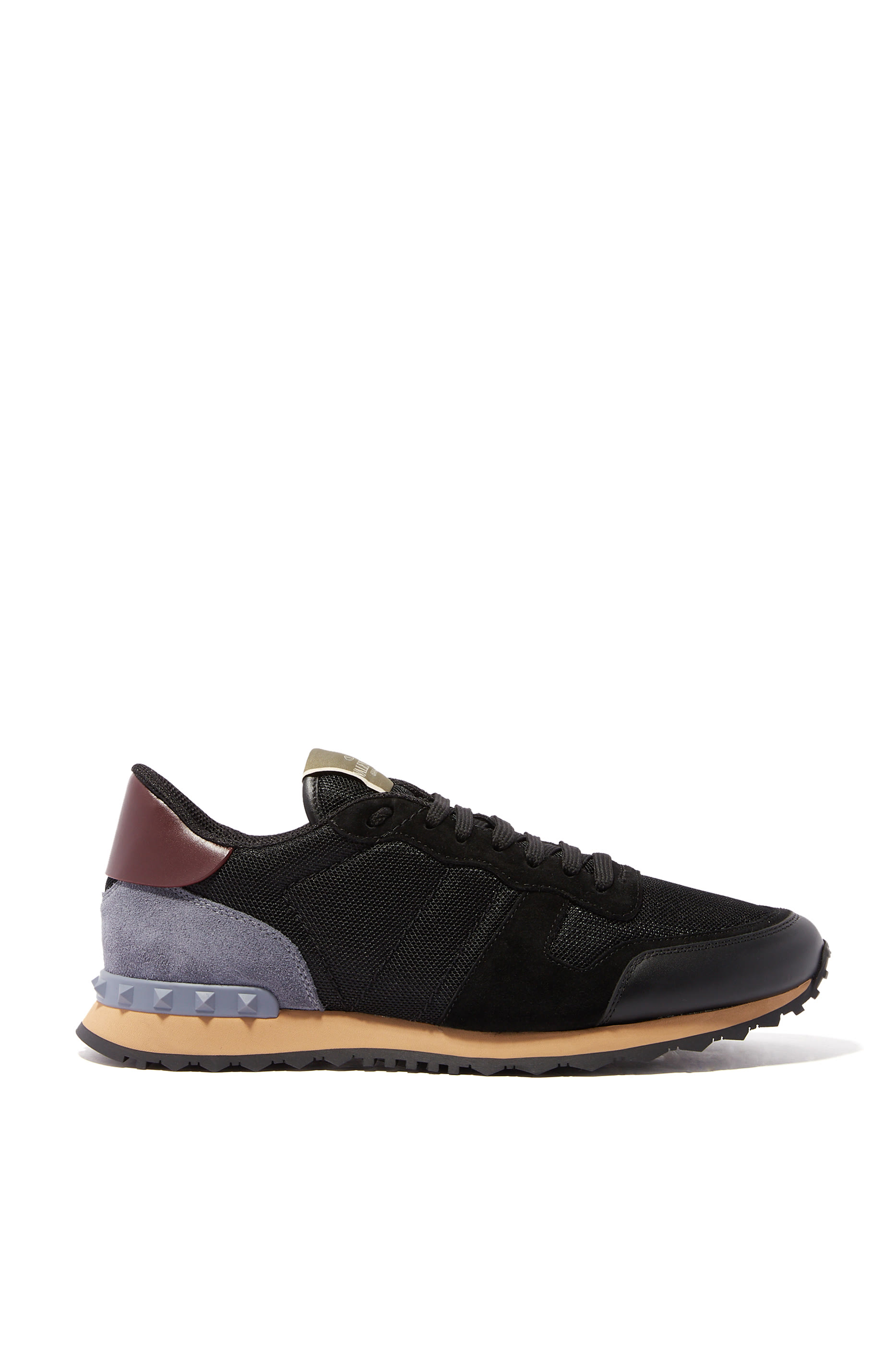 سنيكرز روك رانر مزين بحلي هرمية فالنتينو غارافاني