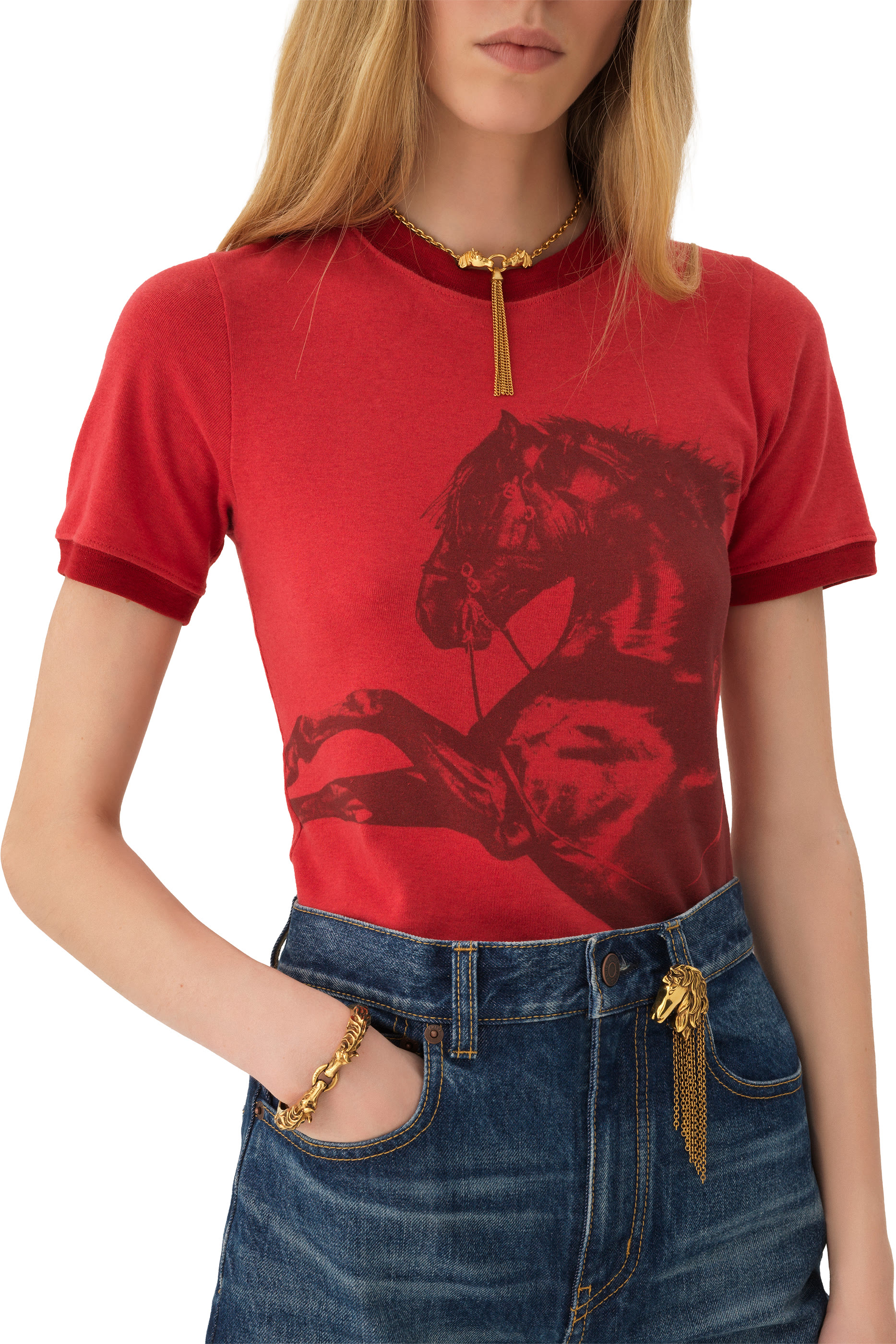 سوار مفتوح بحلقة وتفاصيل بتصميم حصان